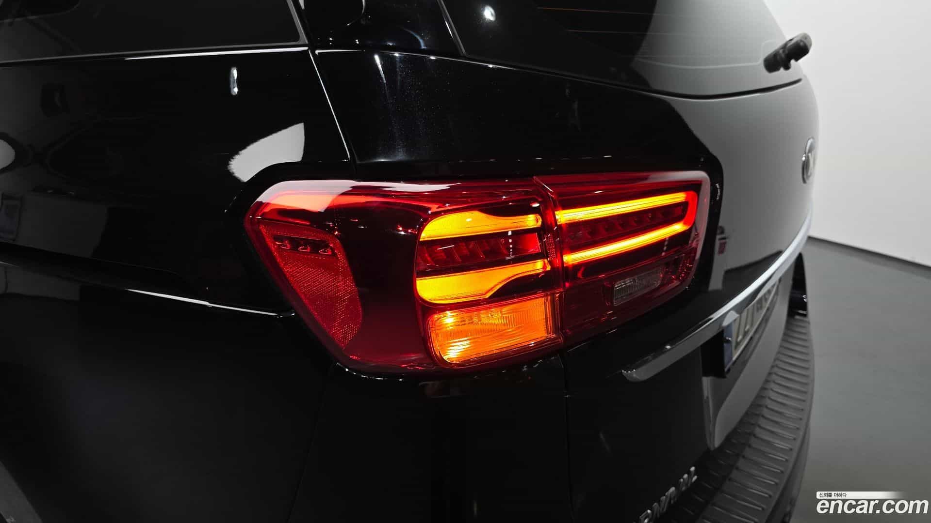 Canival Kia 2019.1-OUTER-033