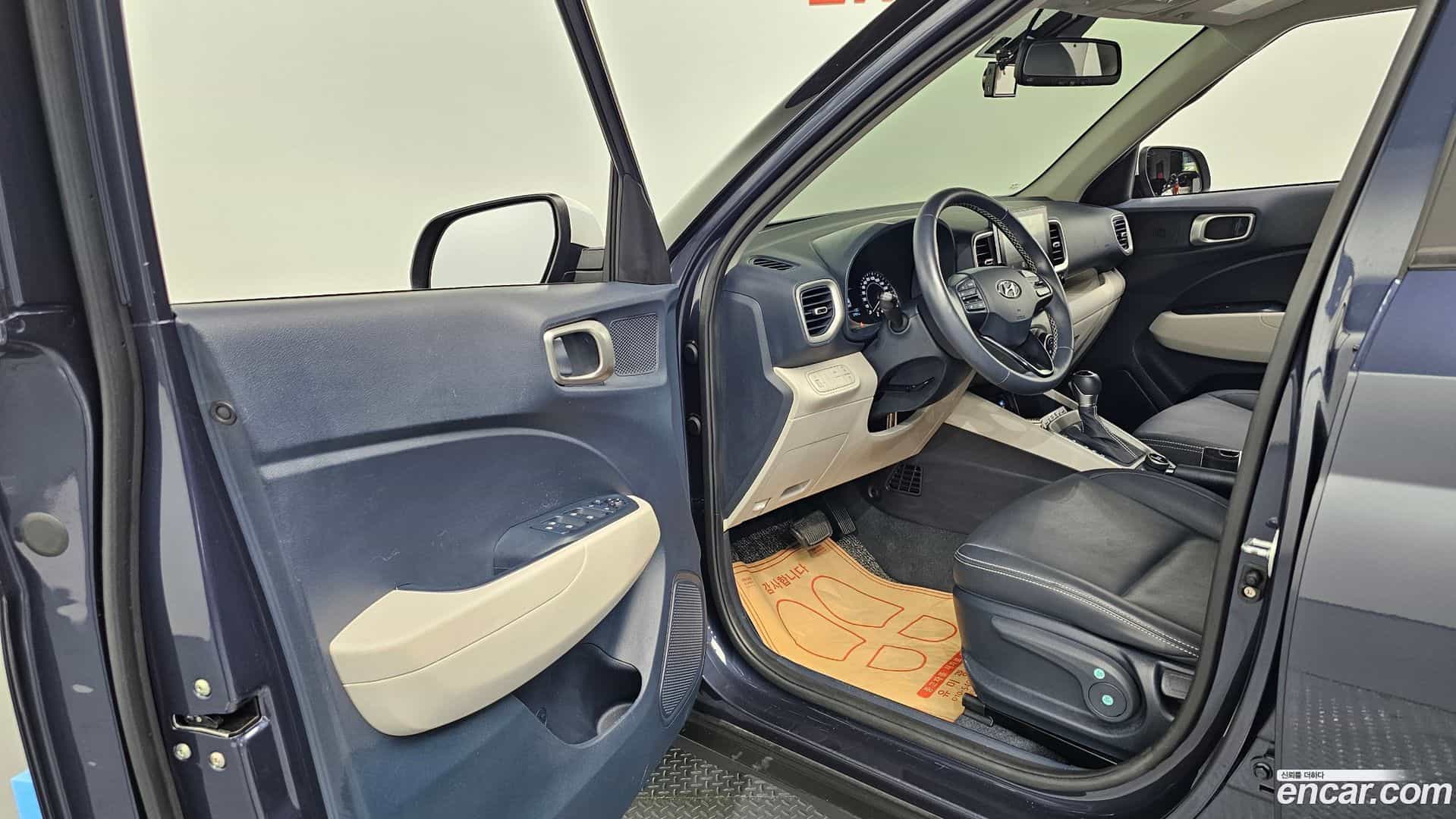 Venue Hyundai 2021.3-INNER-010
