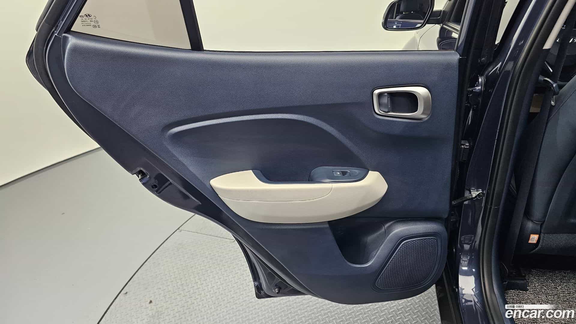 Venue Hyundai 2021.3-INNER-035
