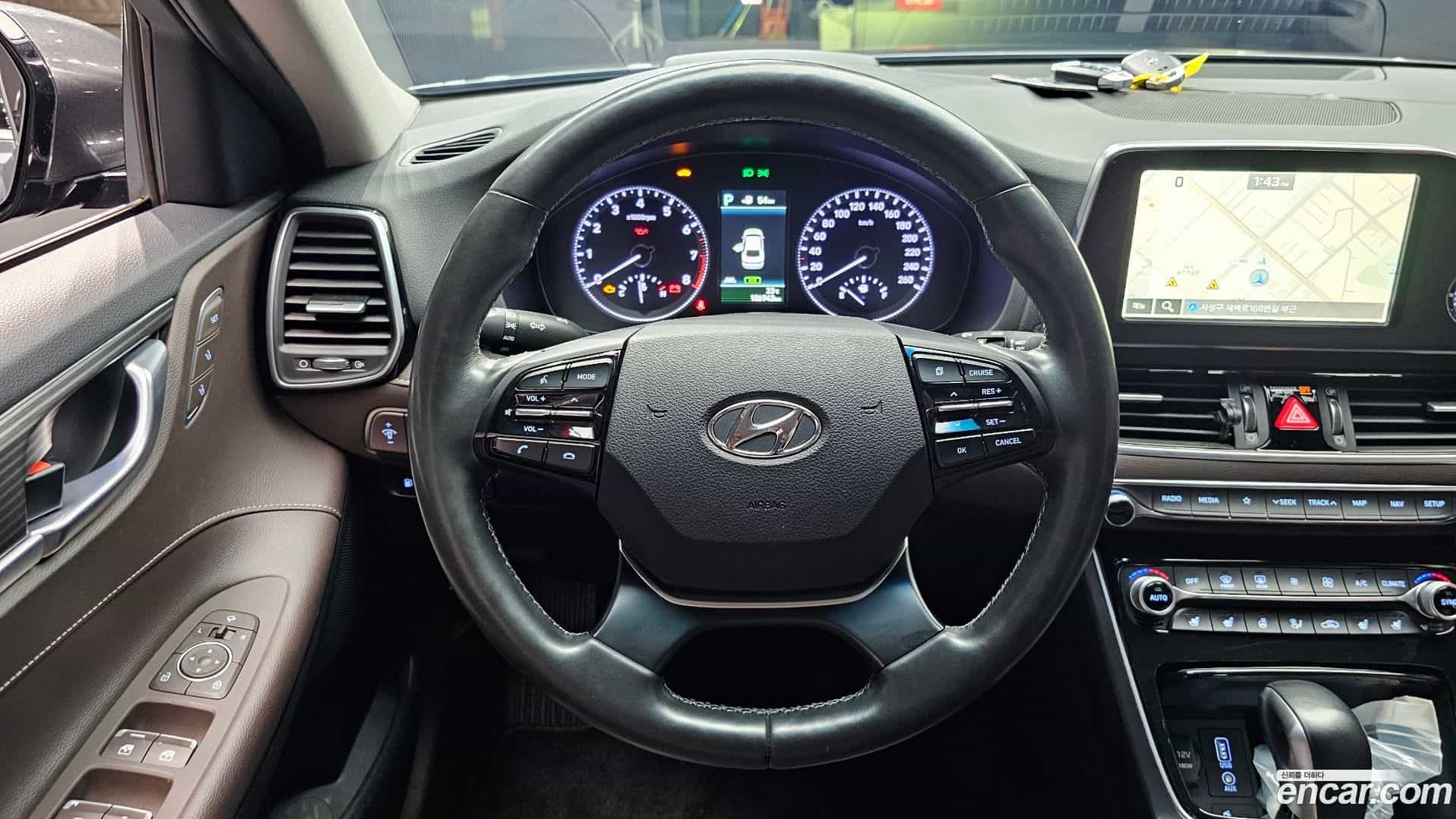 Grandeur Hyundai 2019.4-OPTION-017