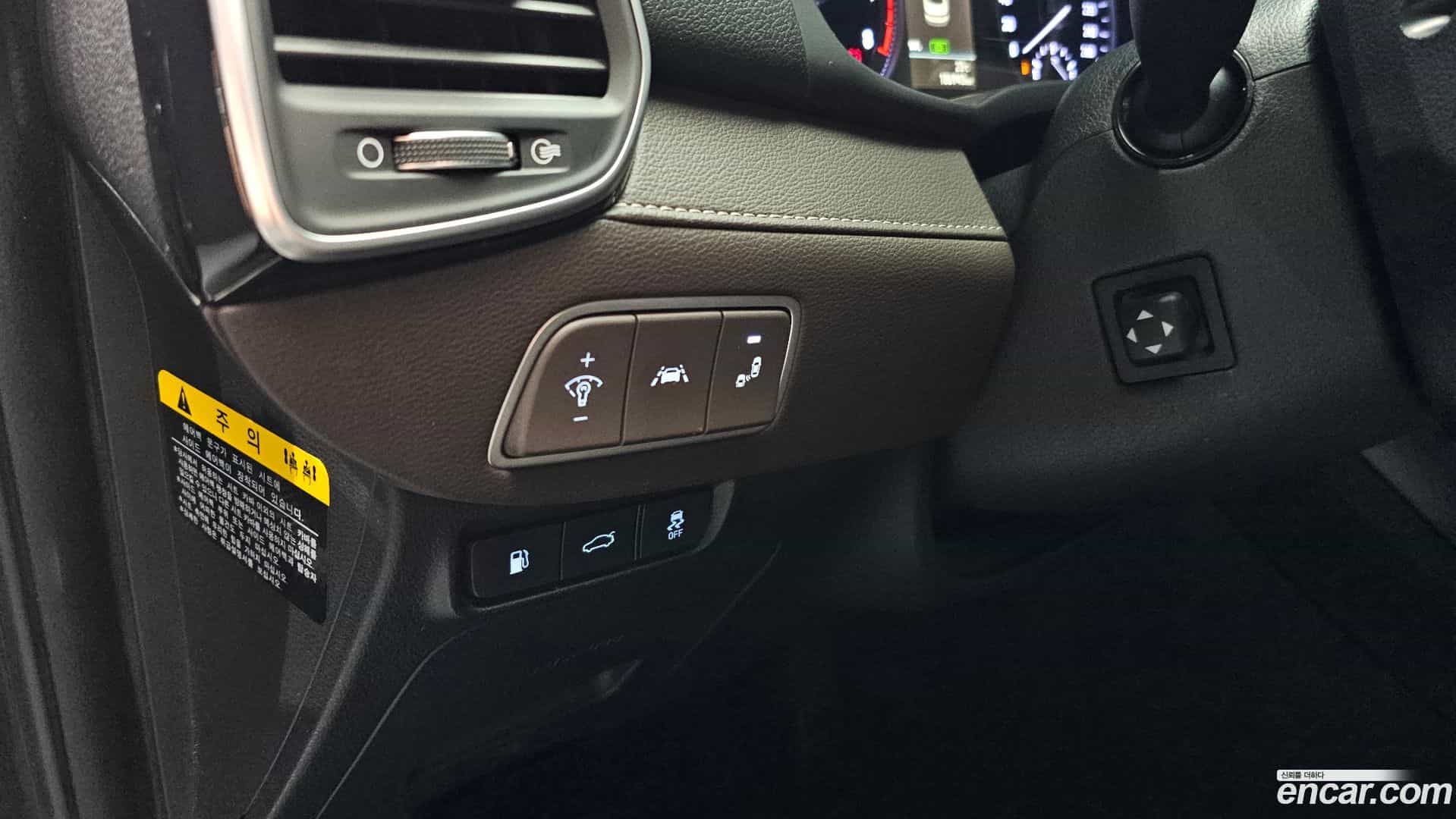 Grandeur Hyundai 2019.4-OPTION-020