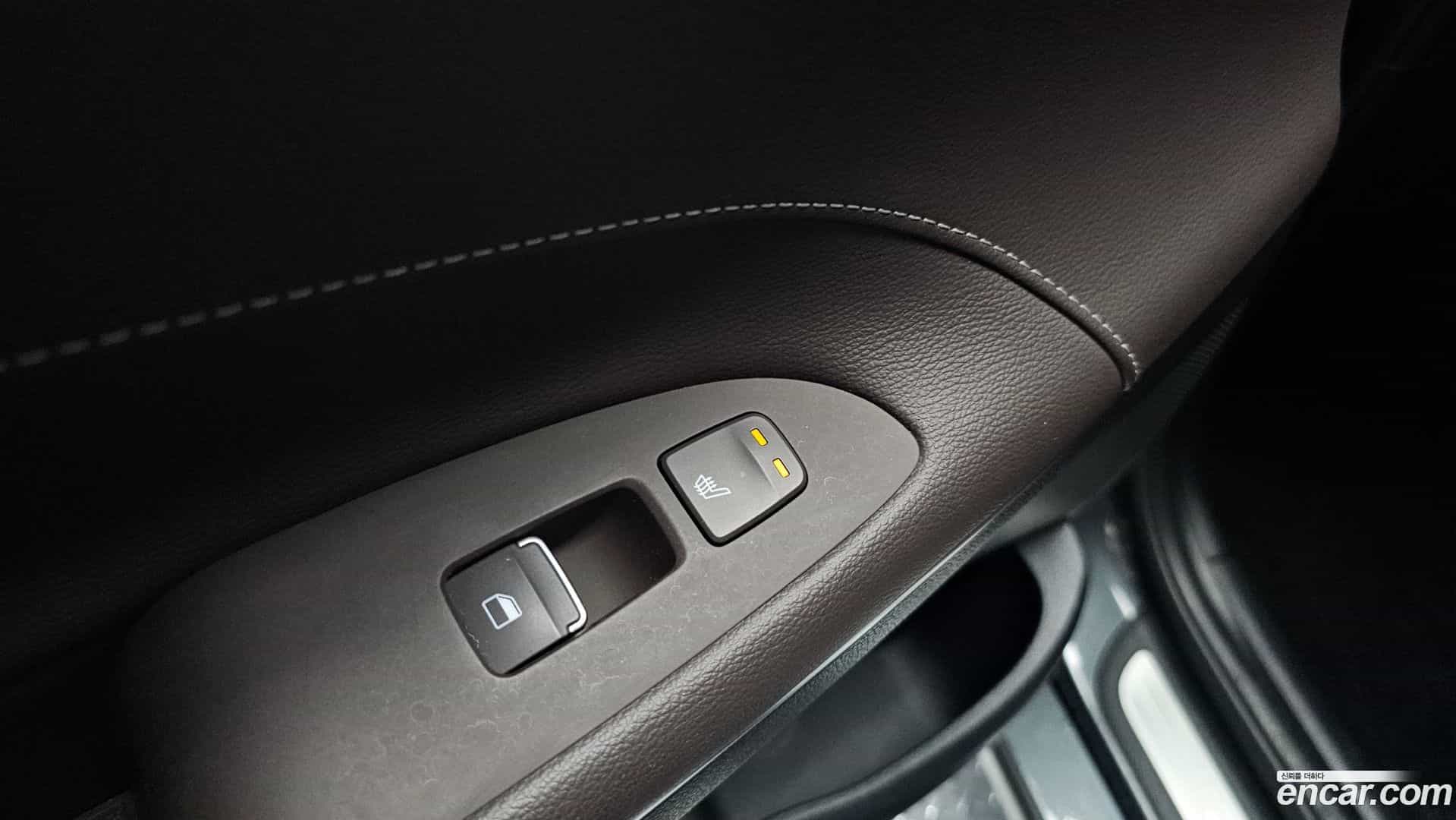 Grandeur Hyundai 2019.4-OPTION-022
