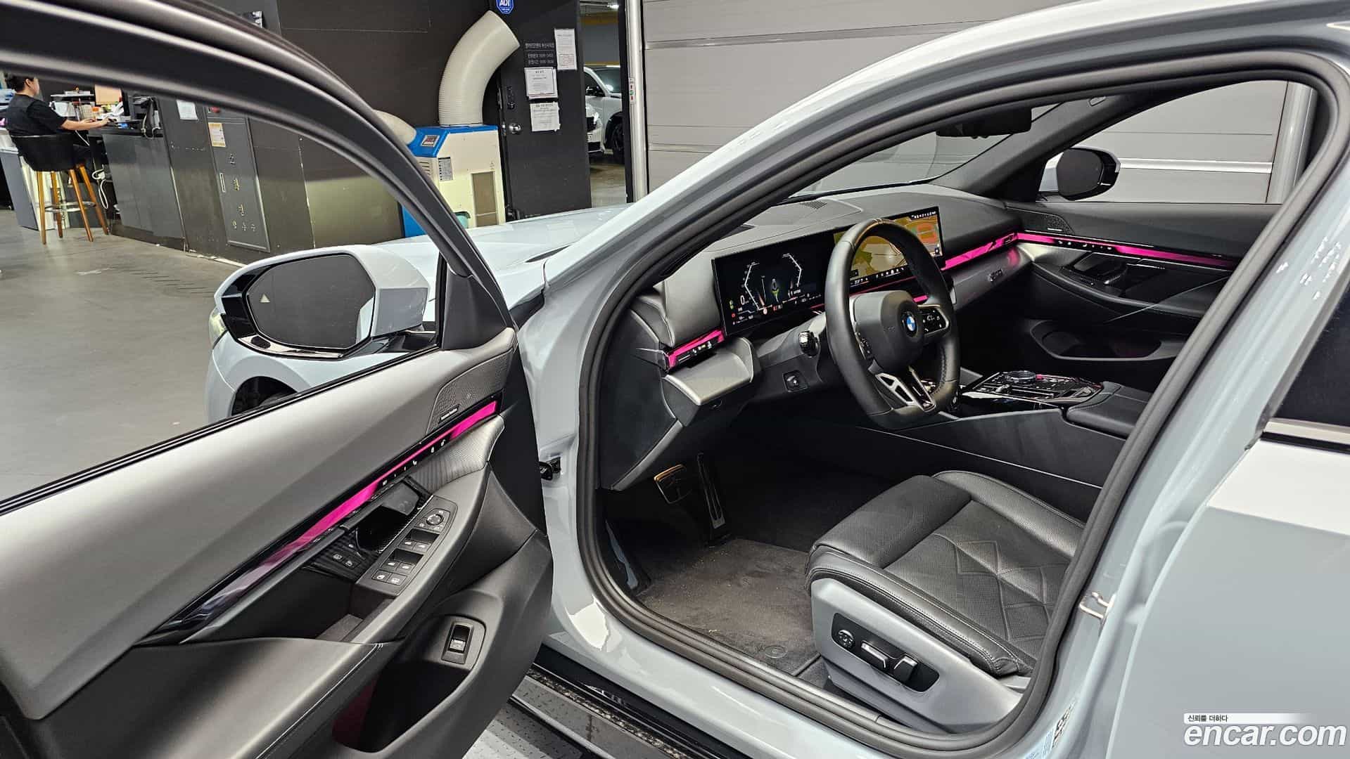5-Series BMW 2024.1-INNER-010