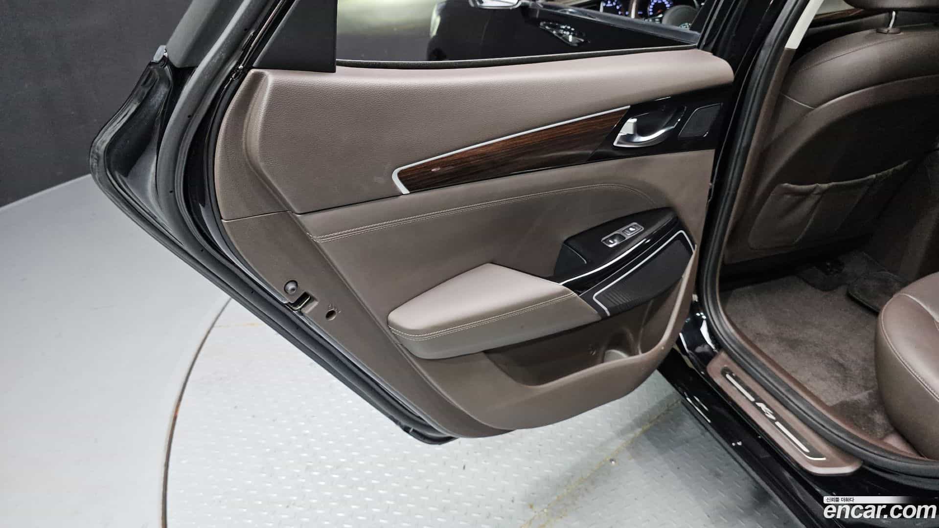 K7 Kia 2019.0-INNER-035