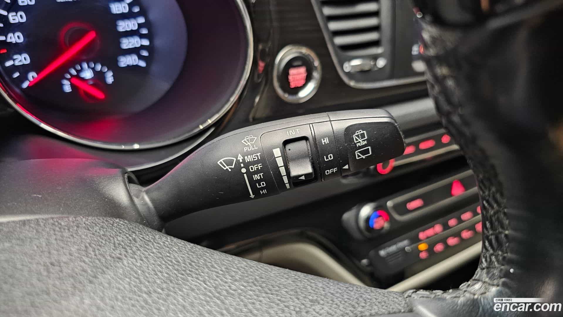 Canival Kia 2019.6-OPTION-043