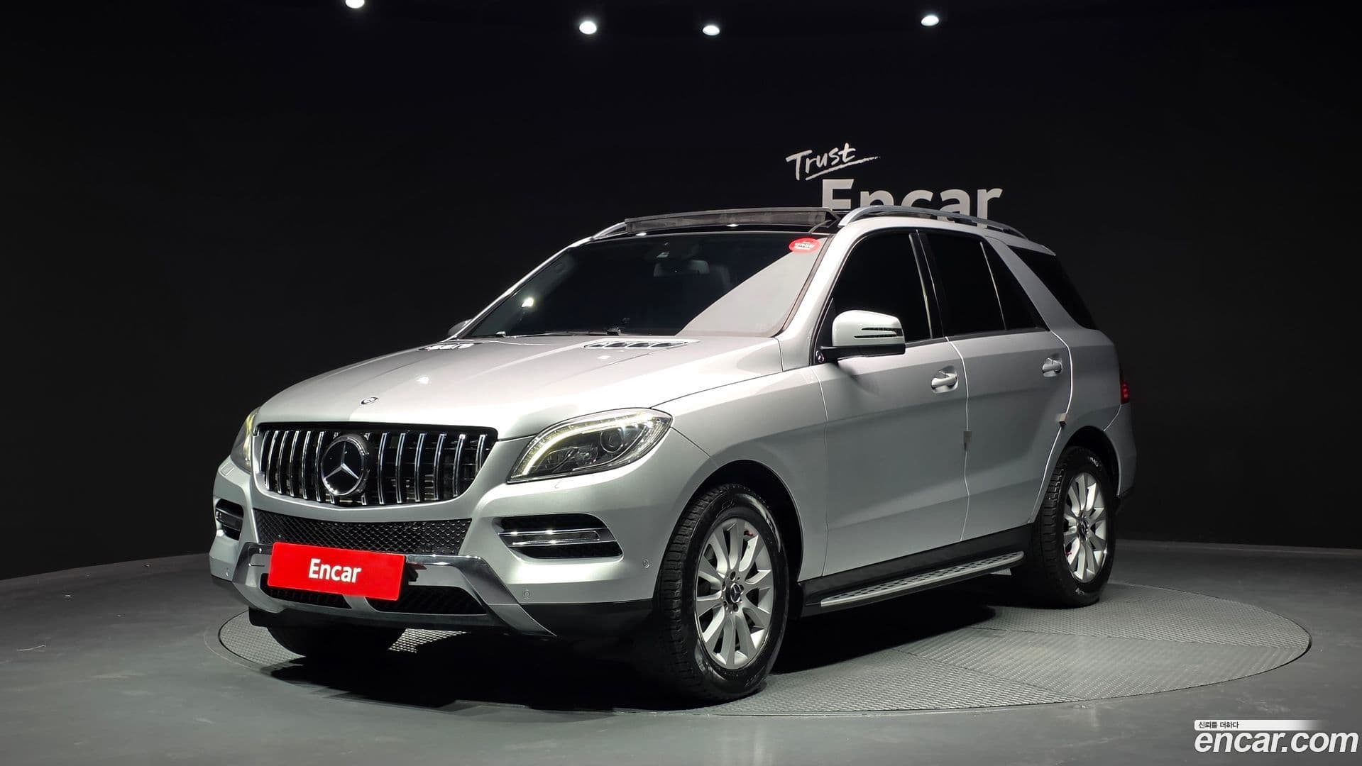 Main__Slider__Photo:M-class Mercedes-Benz 2012.7-0