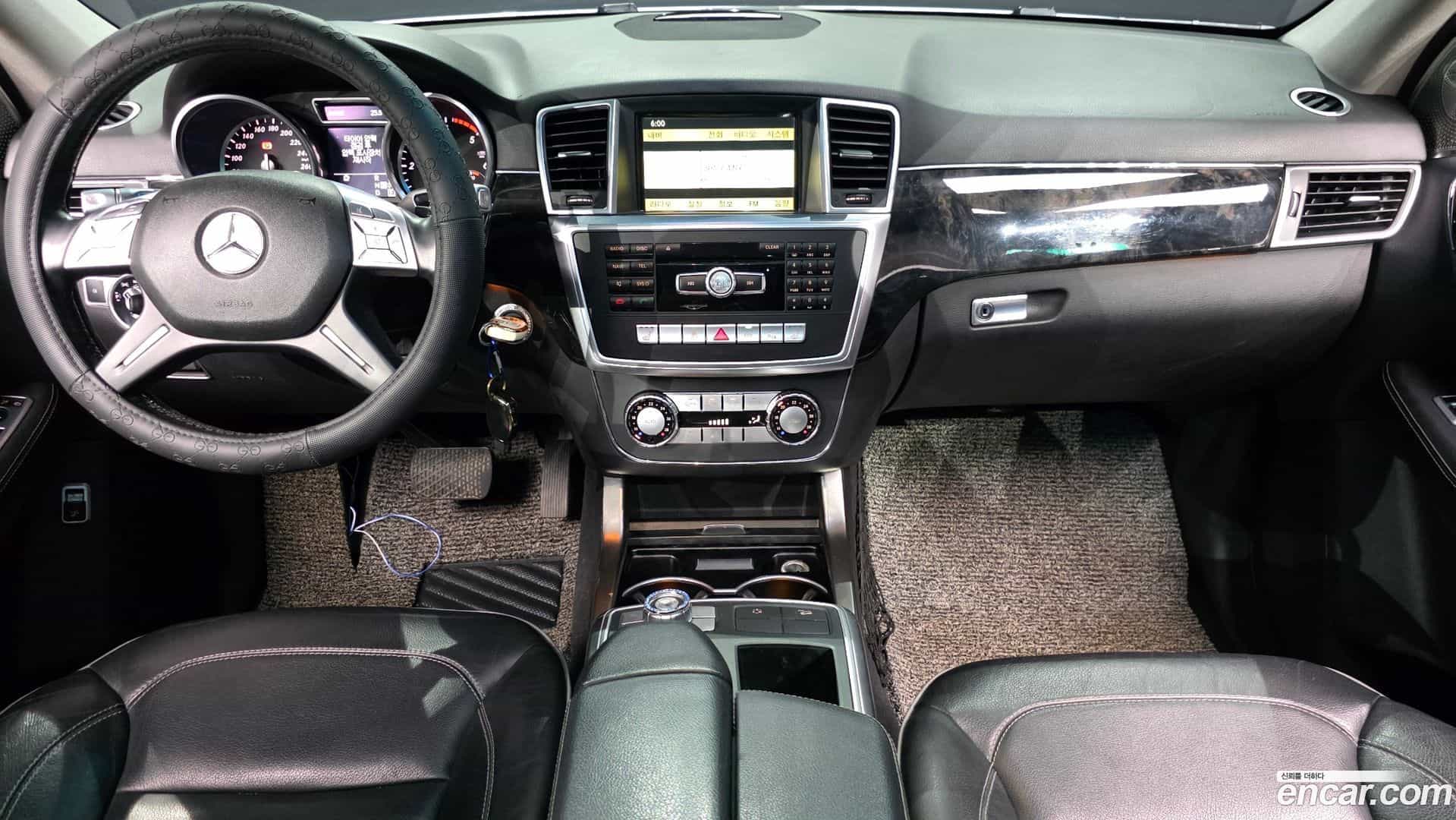 M-class Mercedes-Benz 2012.7-INNER-007