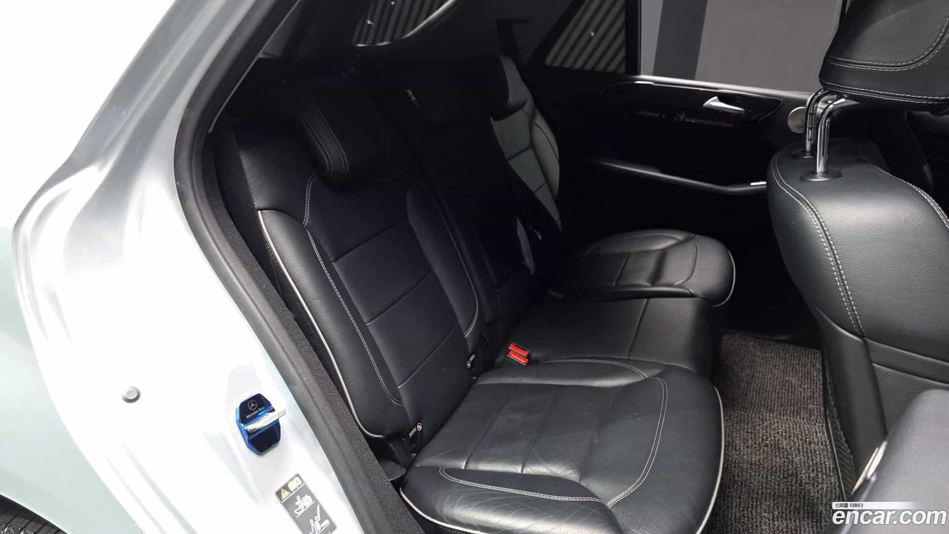 M-class Mercedes-Benz 2012.7-OPTION-016