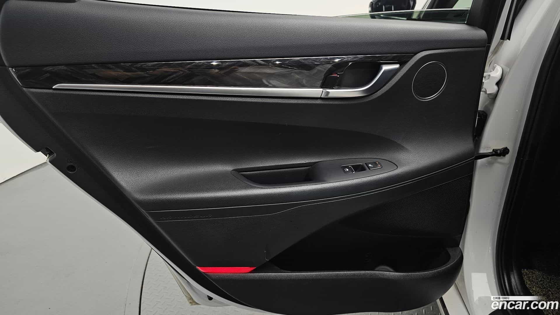 Grandeur Hyundai 2019.3-INNER-035