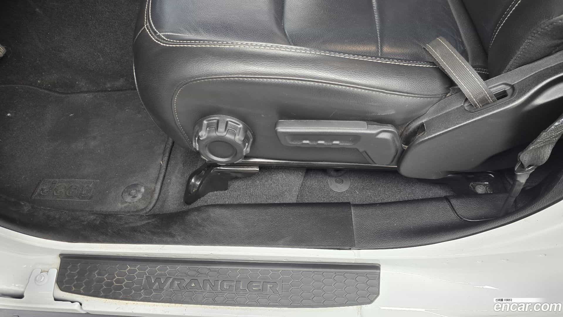 Wrangler Jeep 2023.6-OPTION-044