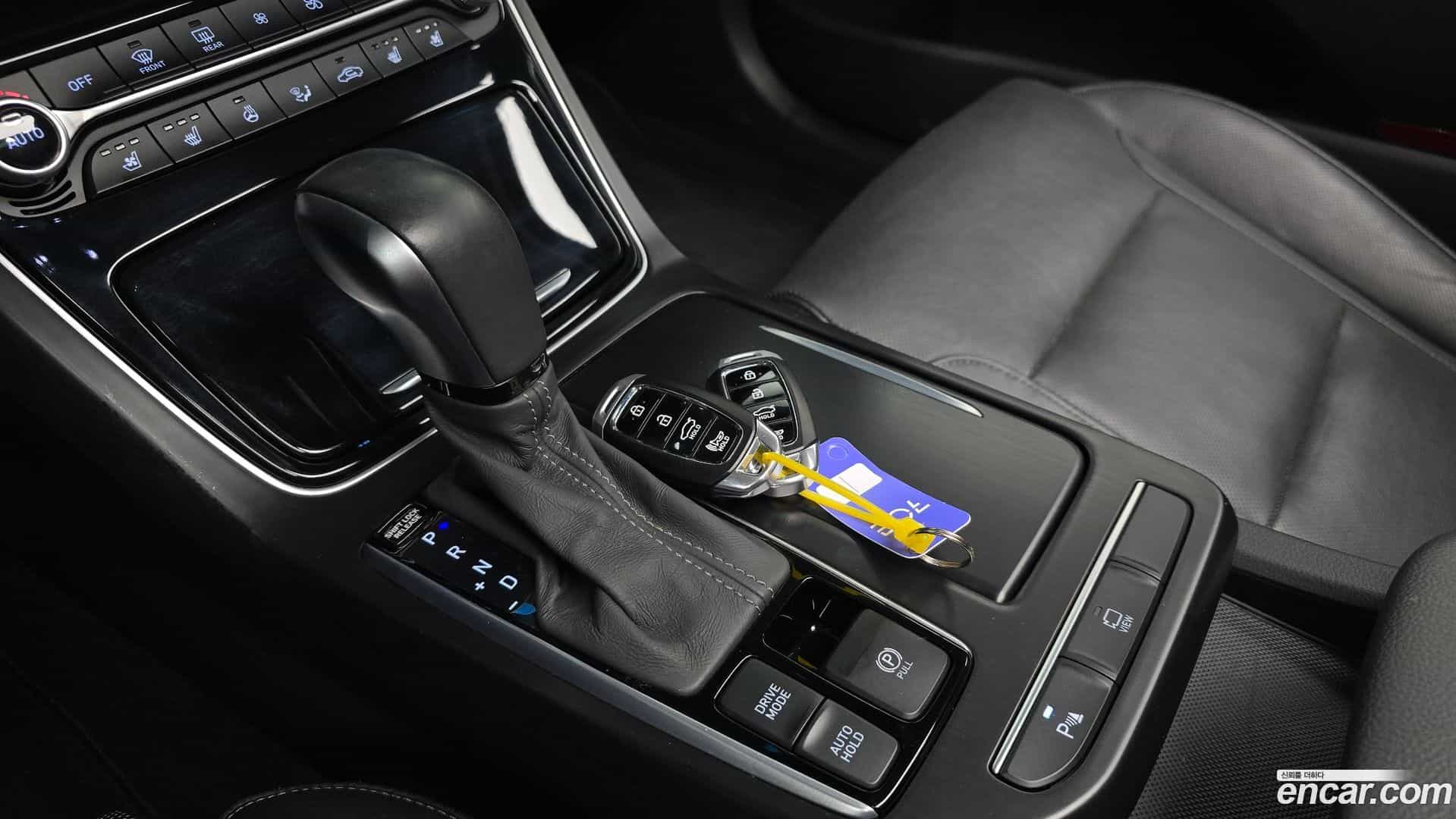 Grandeur Hyundai 2018.3-INNER-009