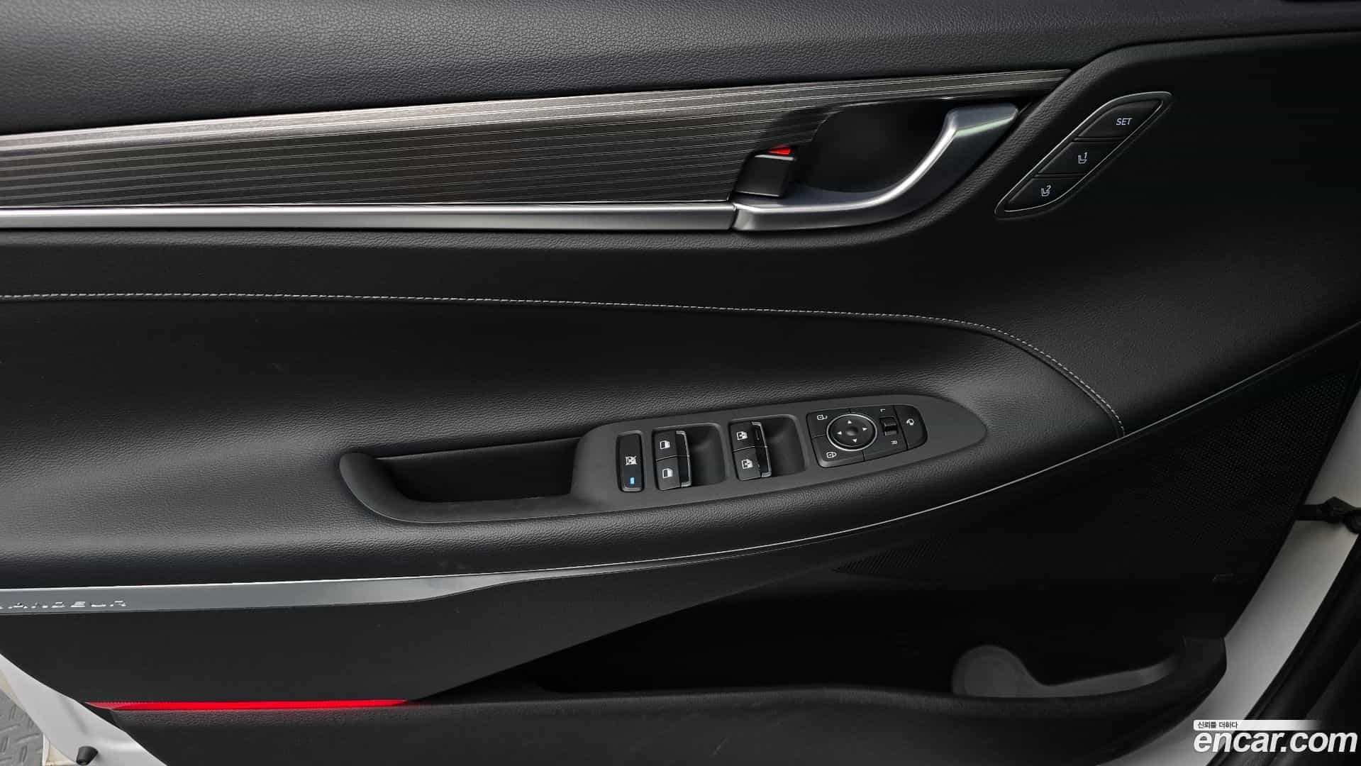 Grandeur Hyundai 2018.3-INNER-034