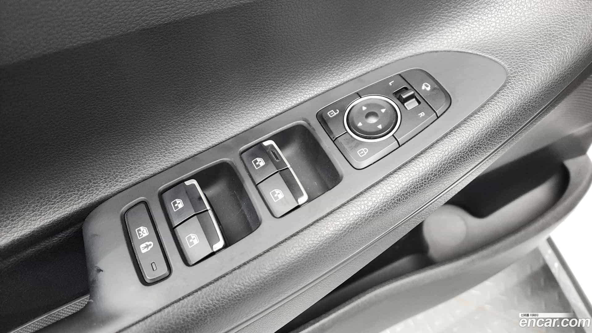 Grandeur Hyundai 2020.11-OPTION-043