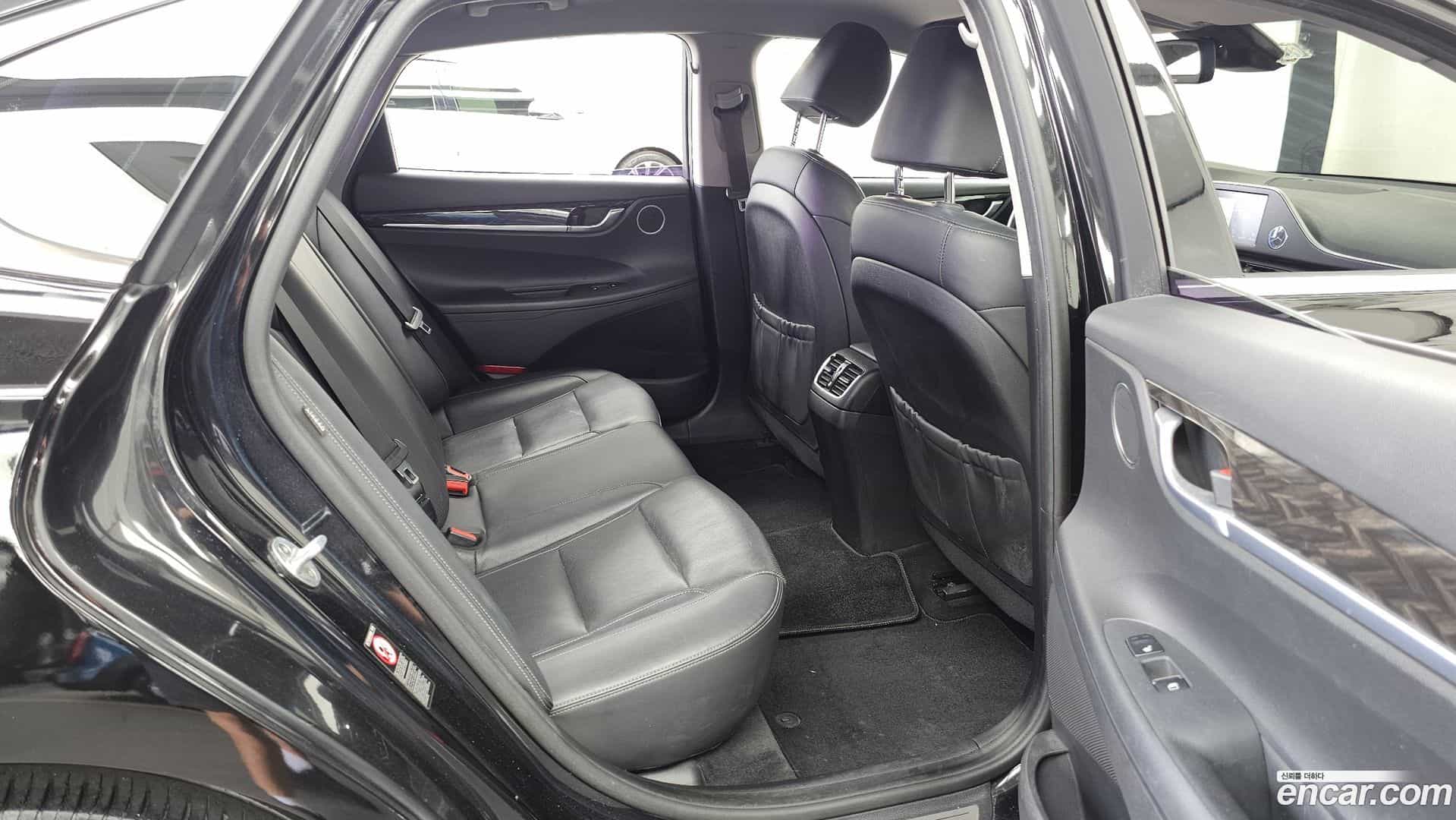 Grandeur Hyundai 2017.0-OPTION-016