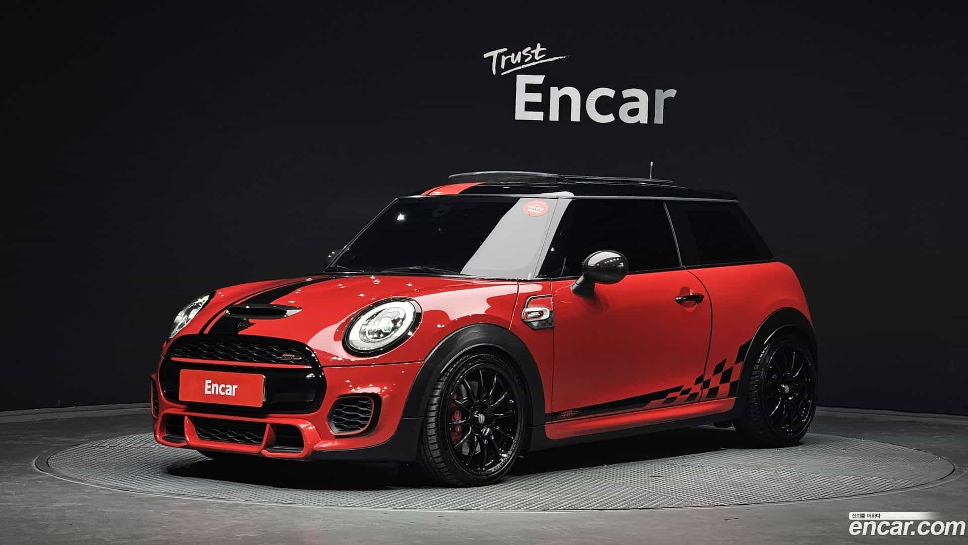 Cooper Mini 2015.11-OUTER-001