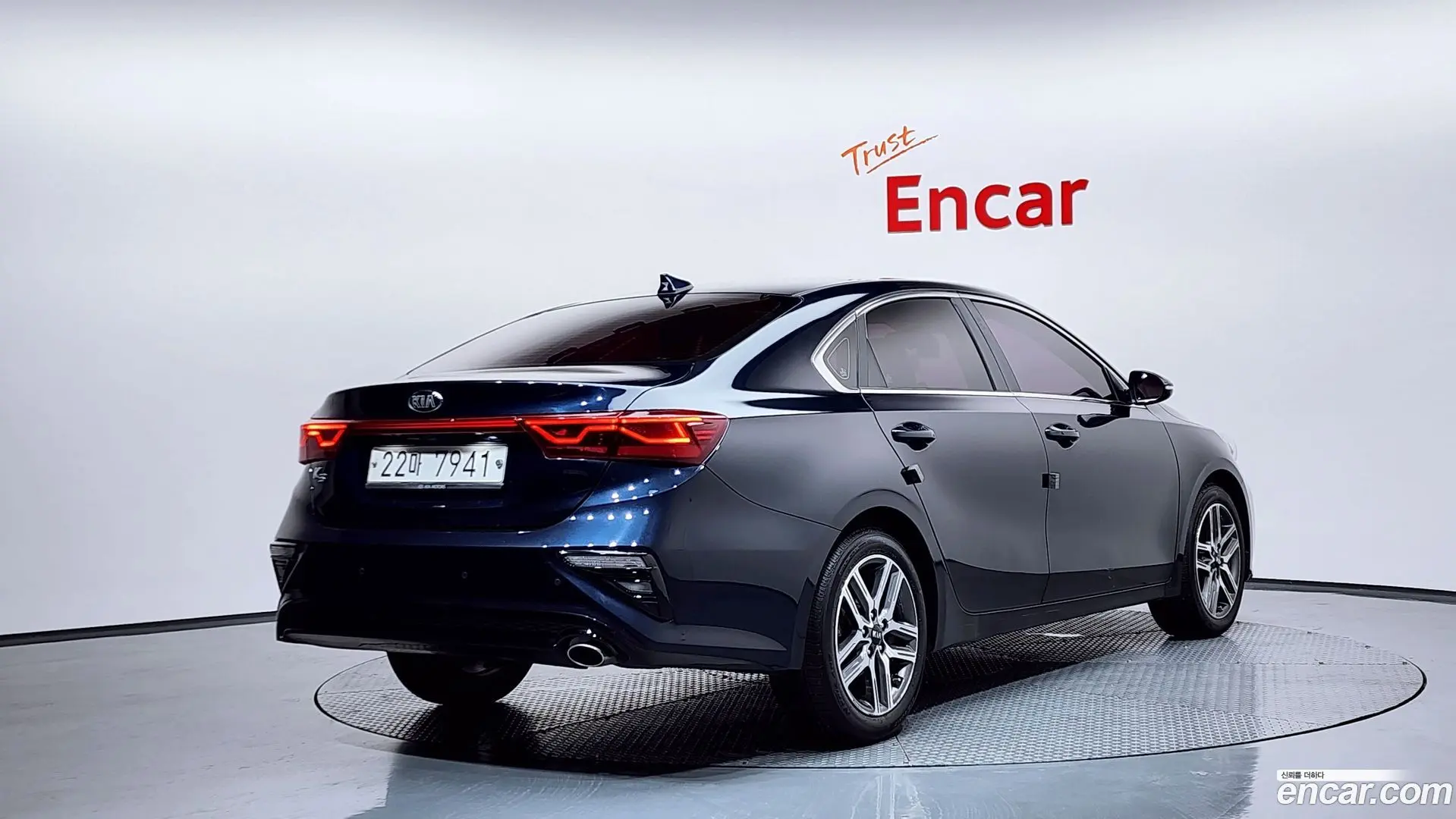 Main__Slider__Photo:K3 Kia 2018.4-1