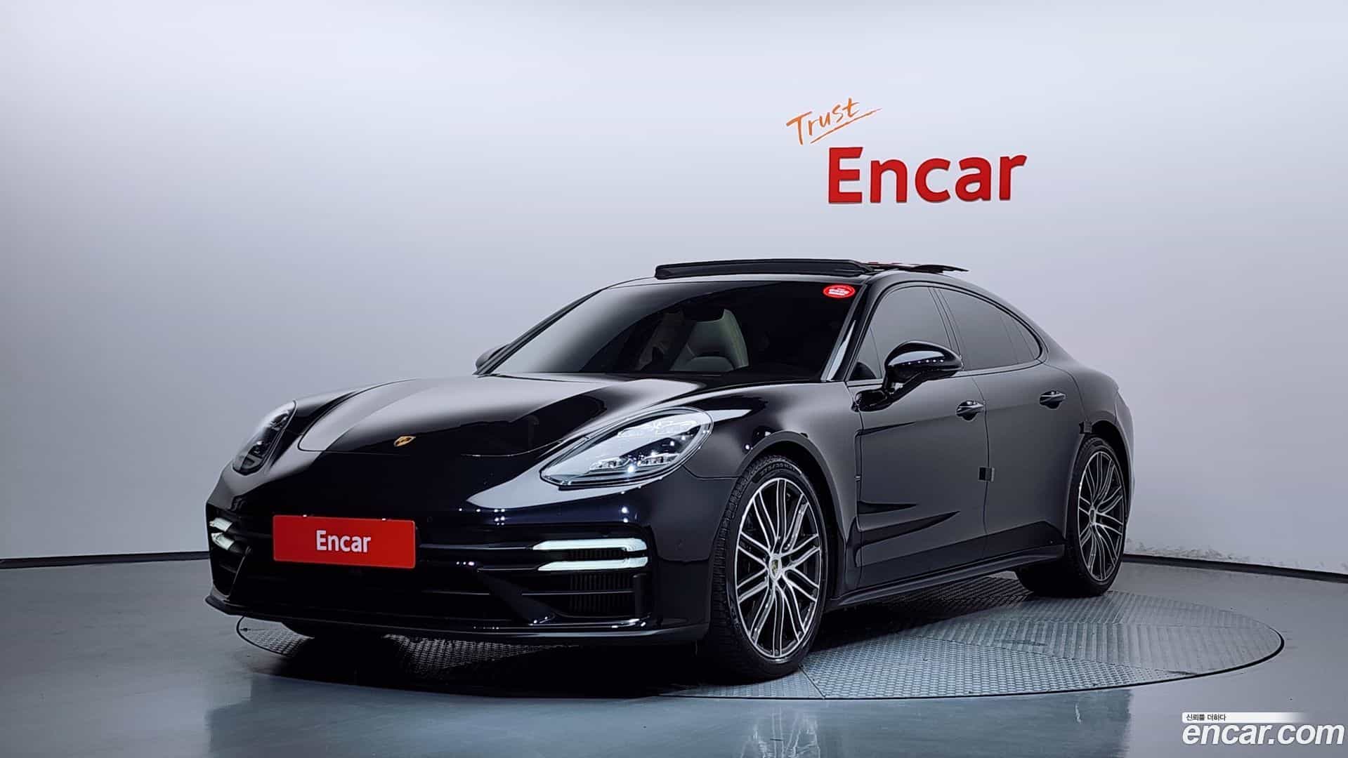 Panamera Porsche 2021.5-OUTER-001