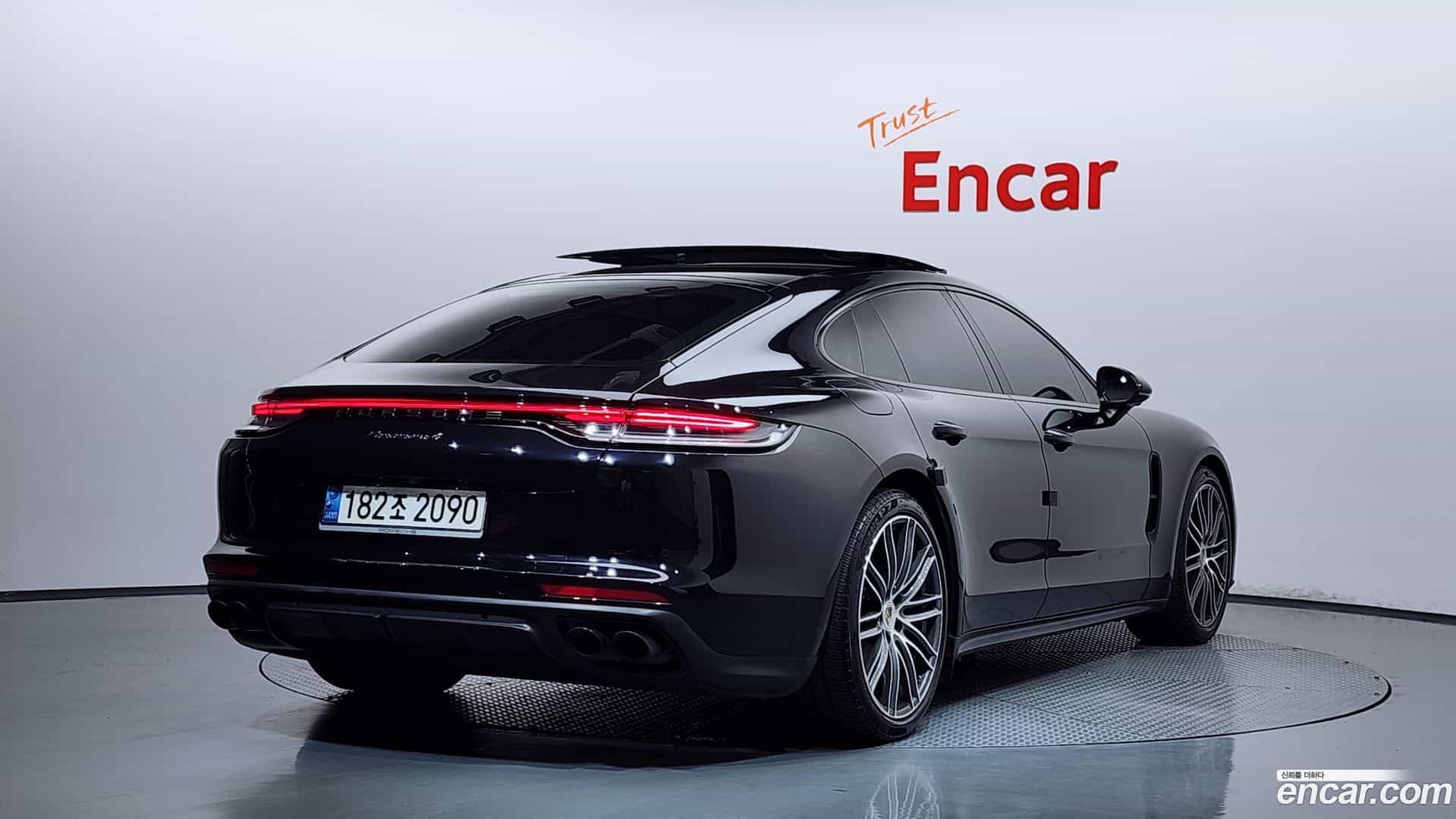Panamera Porsche 2021.5-OUTER-002