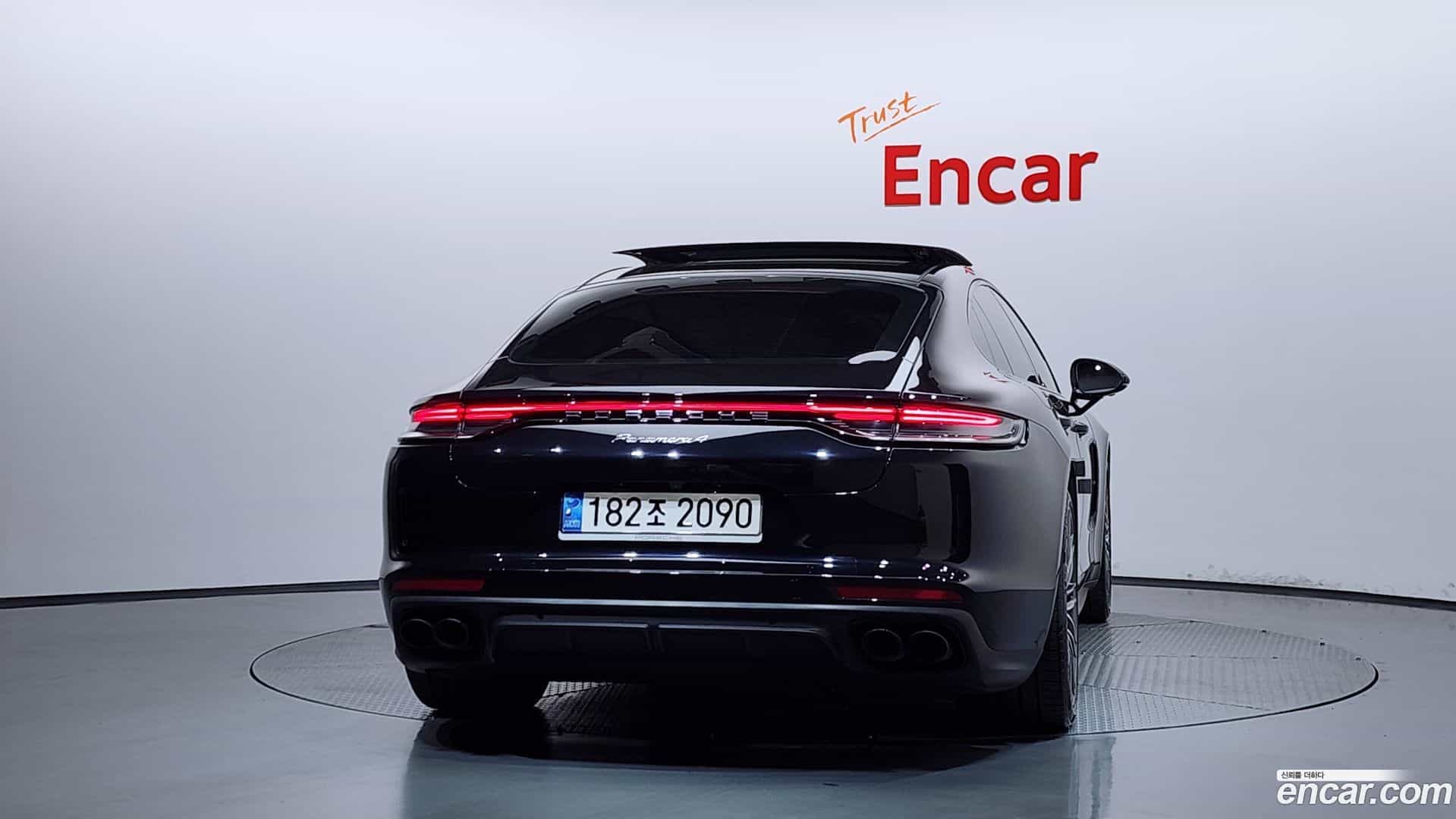 Panamera Porsche 2021.5-OUTER-004