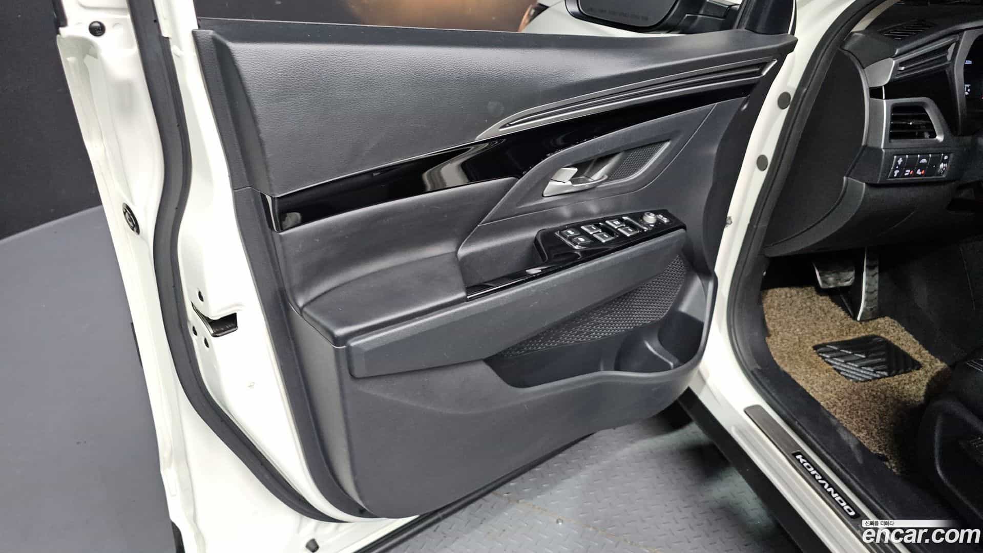 KORANDO KG Mobility 2019.7-INNER-034