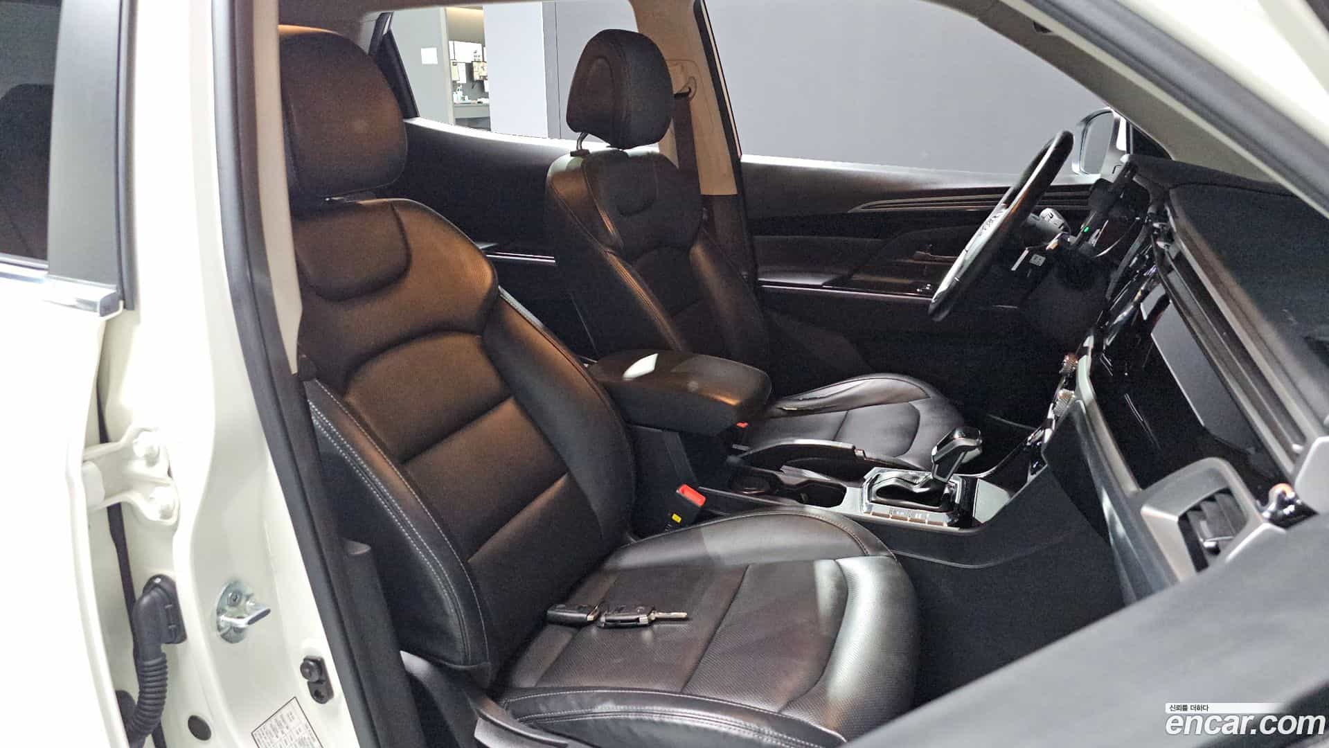 KORANDO KG Mobility 2019.7-INNER-036