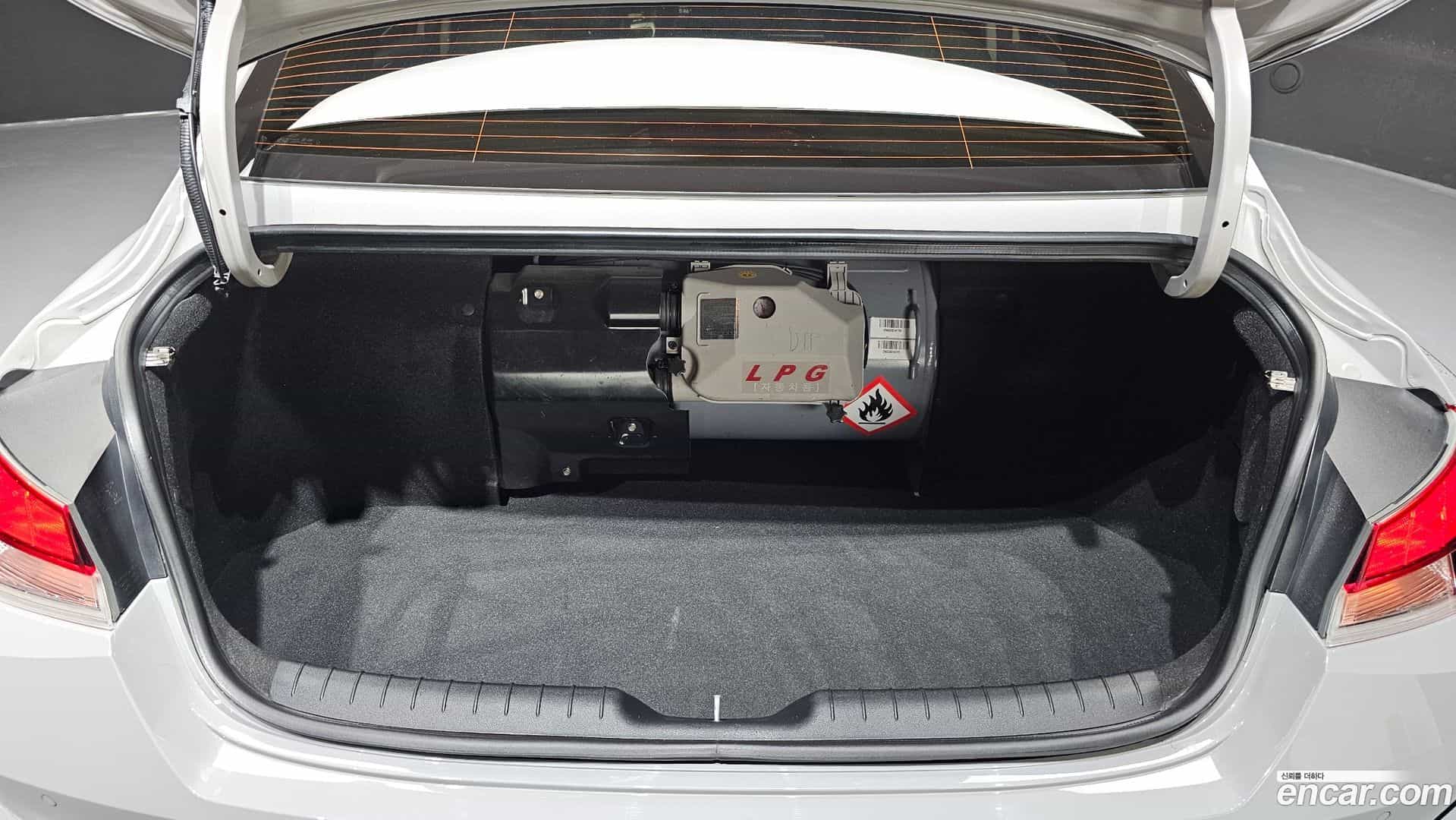 AVANTE Hyundai 2020.11-OPTION-021