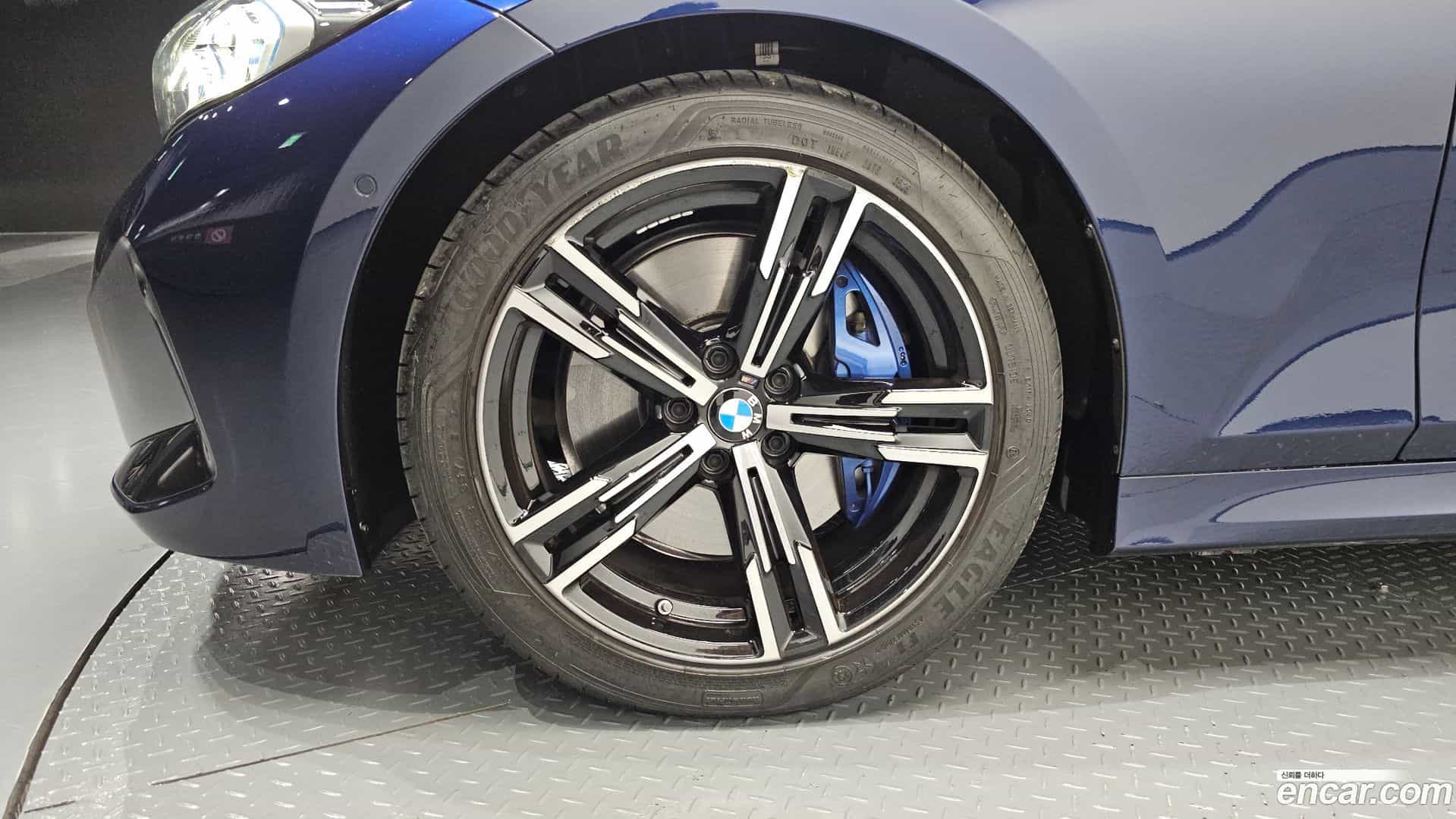 3-Series BMW 2025.9-OUTER-005