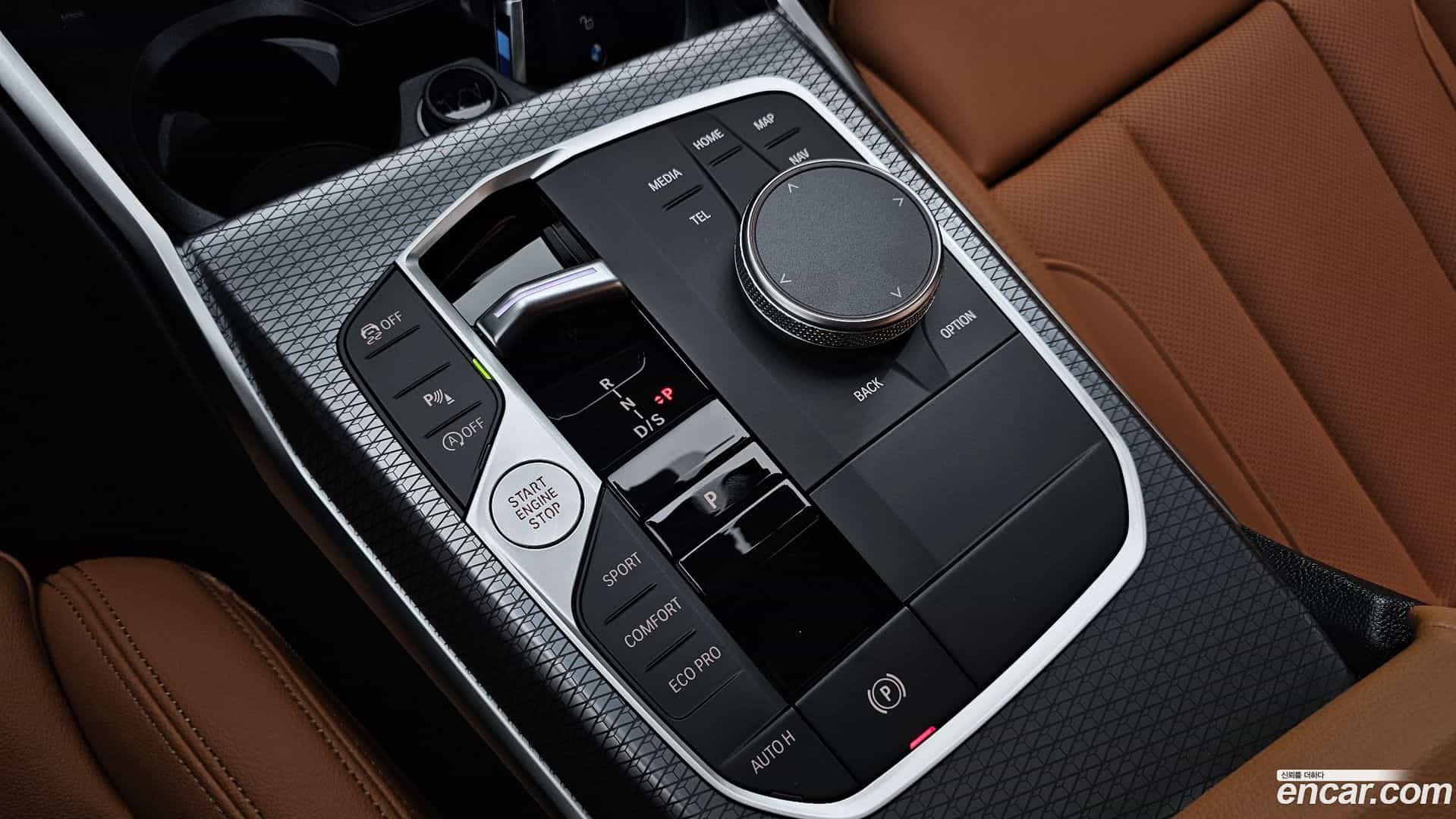 3-Series BMW 2025.9-INNER-009