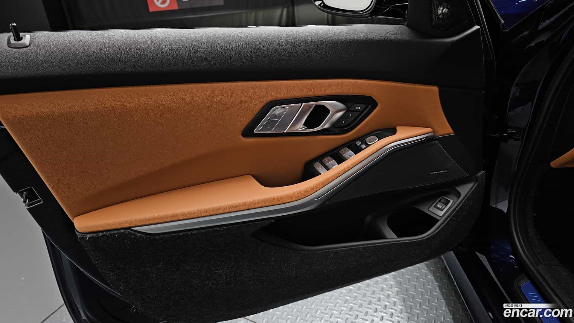 3-Series BMW 2025.9-INNER-034