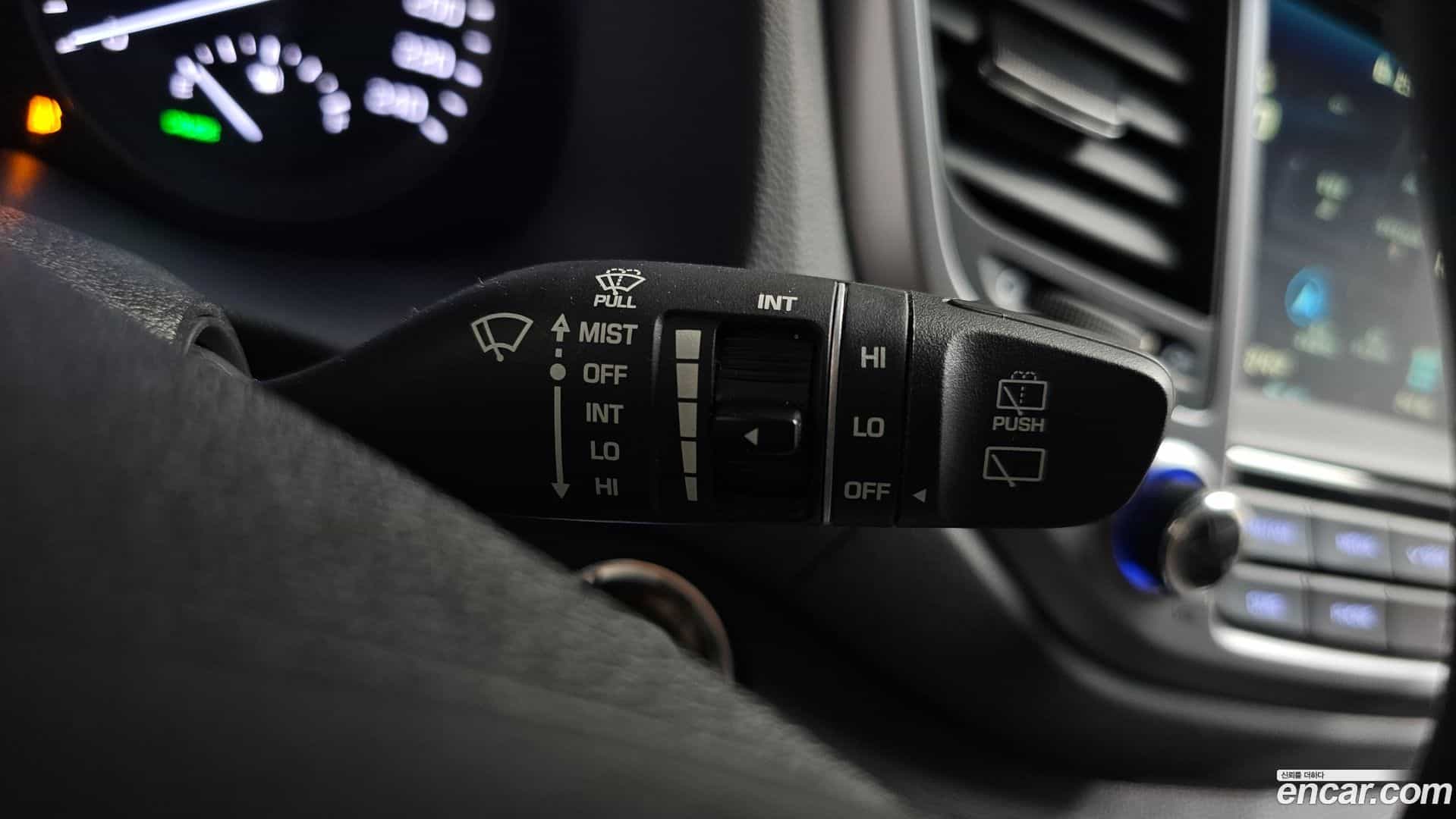Tucson Hyundai 2018.6-OPTION-021