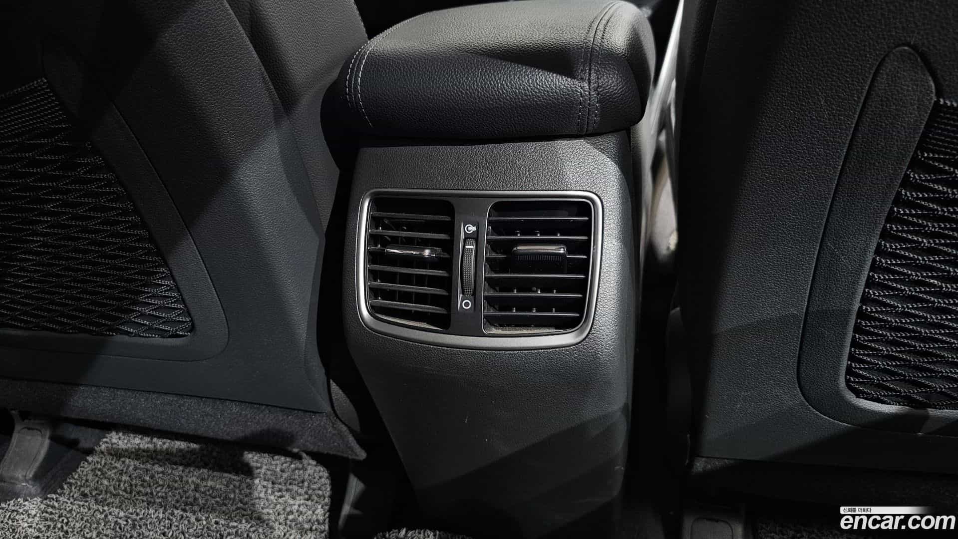 Tucson Hyundai 2018.6-OPTION-041