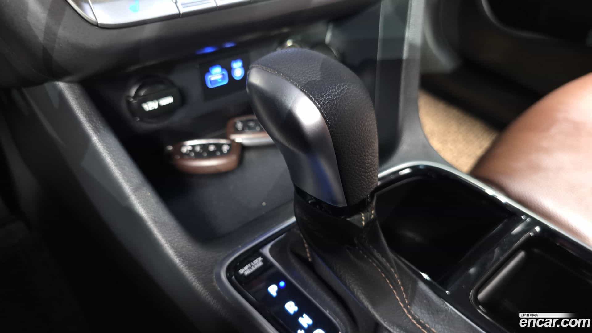 Sonata Hyundai 2017.9-INNER-009