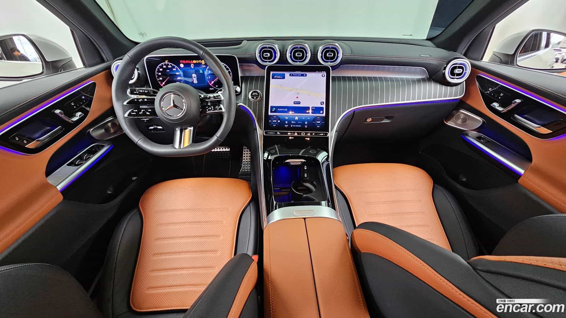 GLC-Class Mercedes-Benz 2025.5-INNER-007