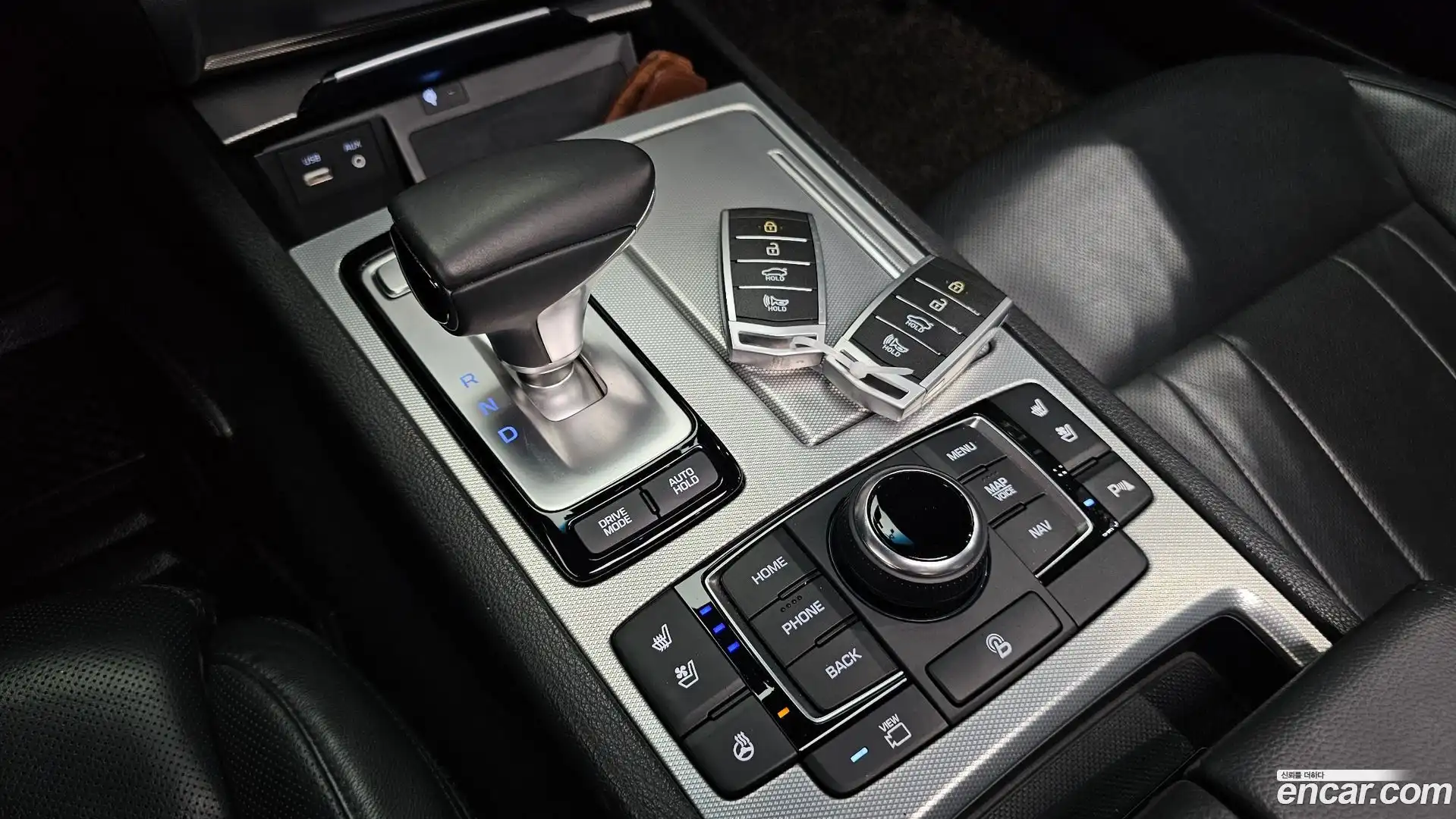 G80 Genesis 2016.10-INNER-009