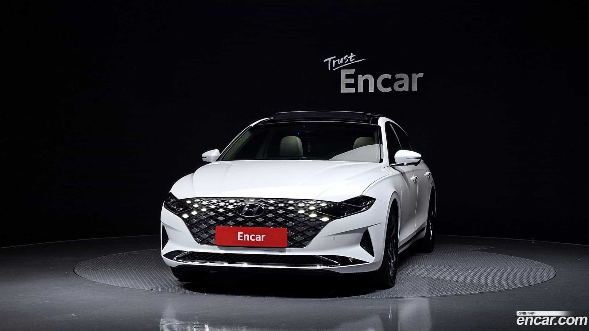 Grandeur Hyundai 2022.2-OUTER-003