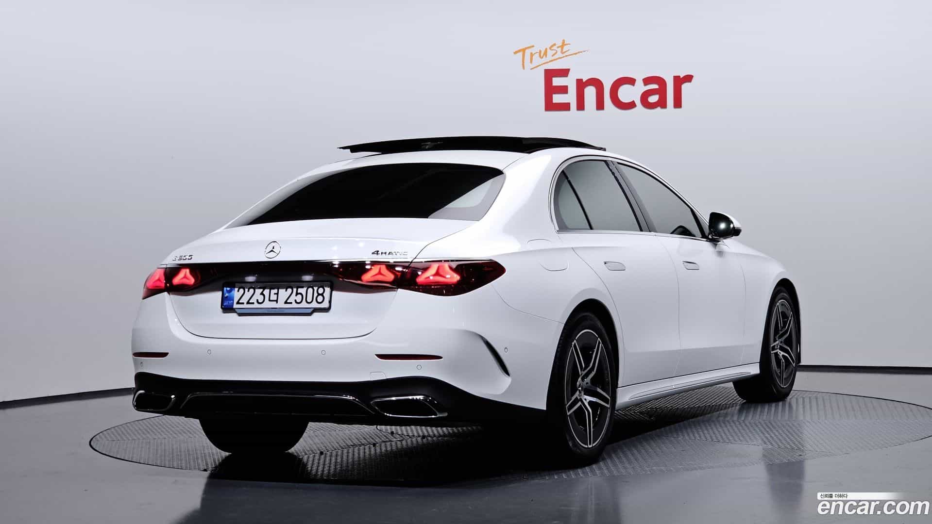E-Class Mercedes-Benz 2024.5-OUTER-002