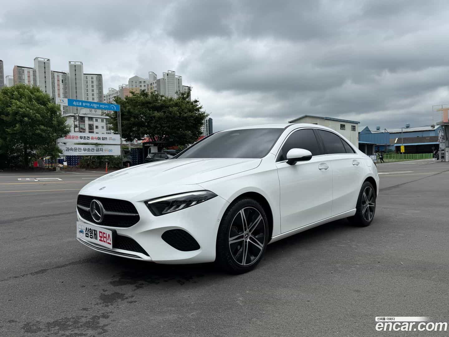 A-Class Mercedes-Benz 2024.7-OUTER-001