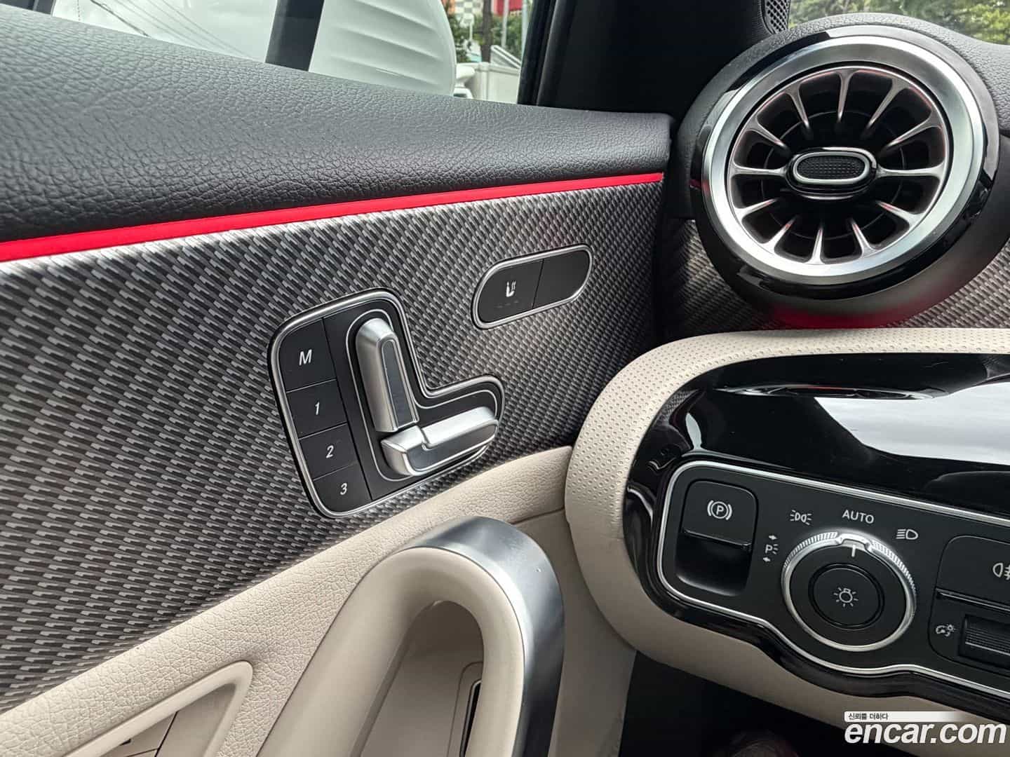 A-Class Mercedes-Benz 2024.7-OPTION-019