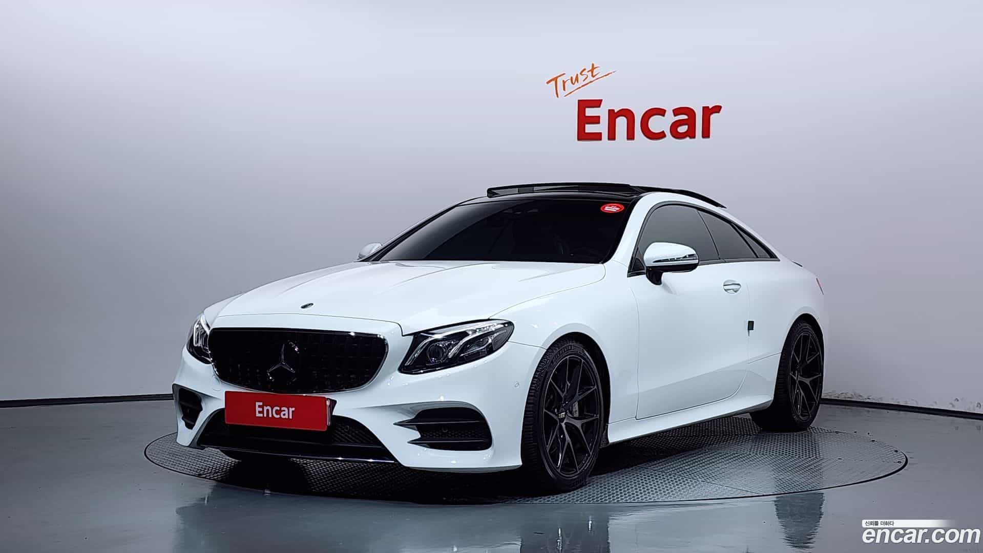 E-Class Mercedes-Benz 2017.8-OUTER-001