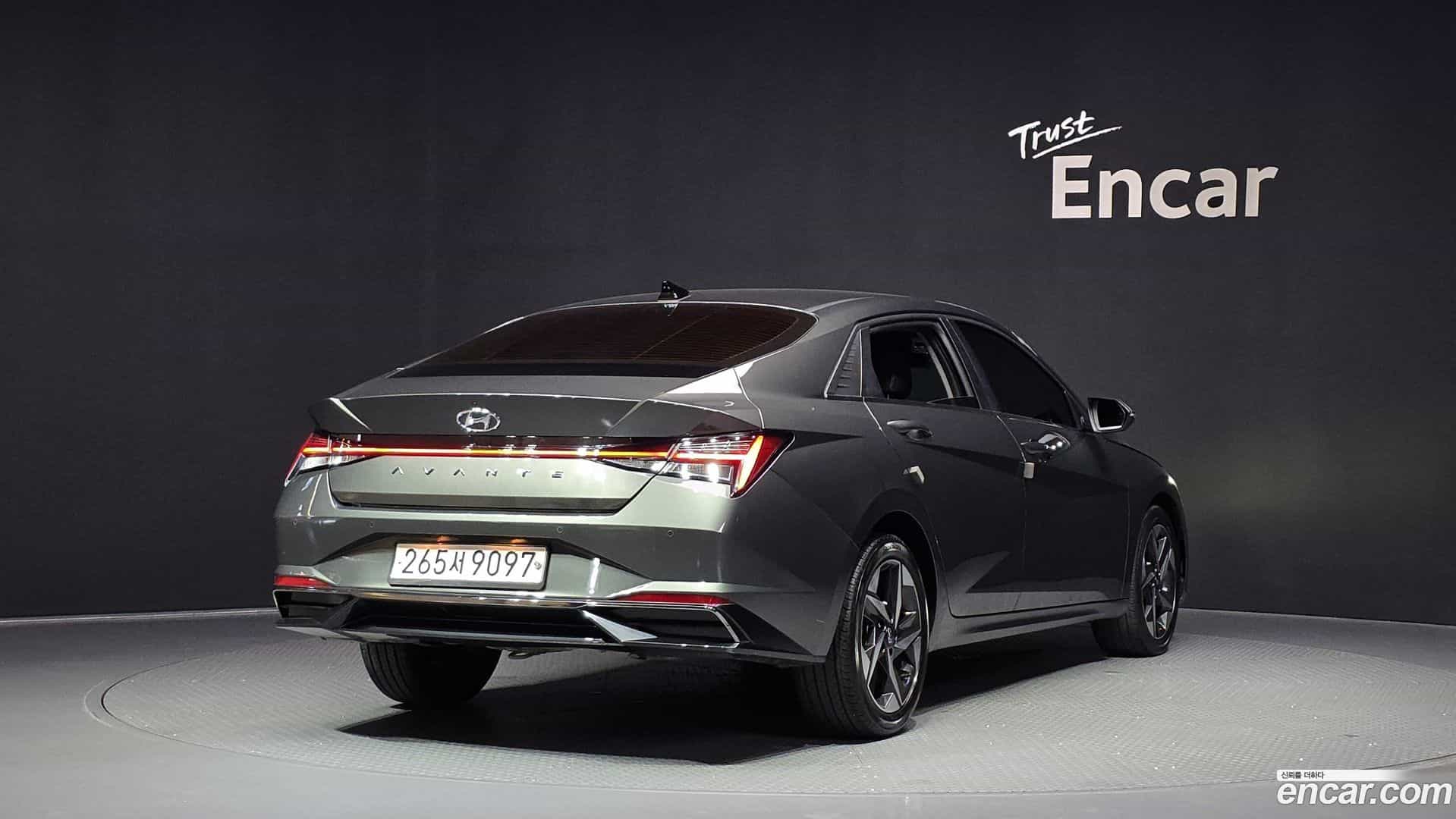 AVANTE Hyundai 2020.5-OUTER-002
