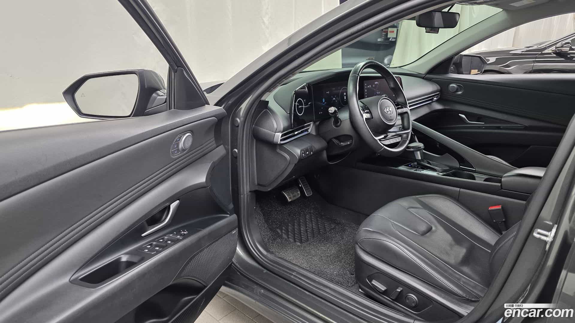 AVANTE Hyundai 2020.5-INNER-010
