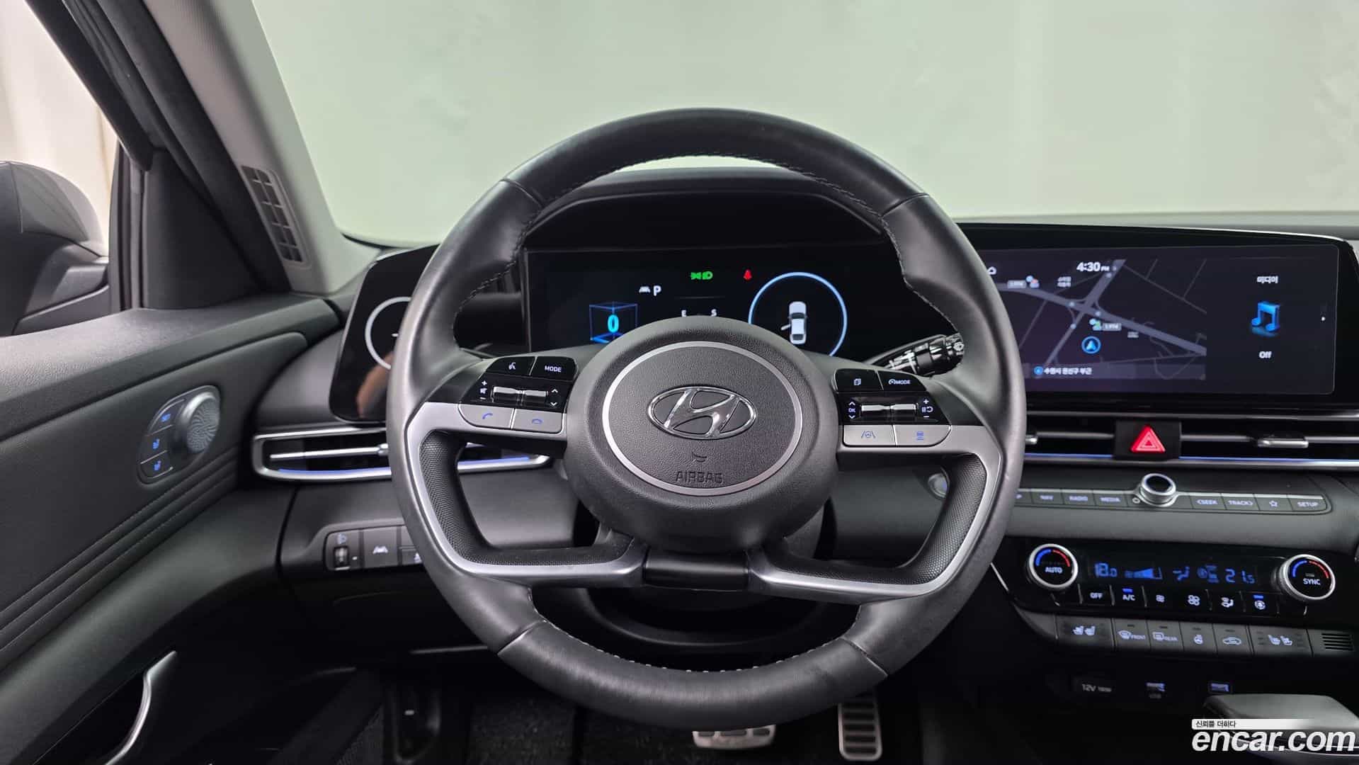 AVANTE Hyundai 2020.5-OPTION-016