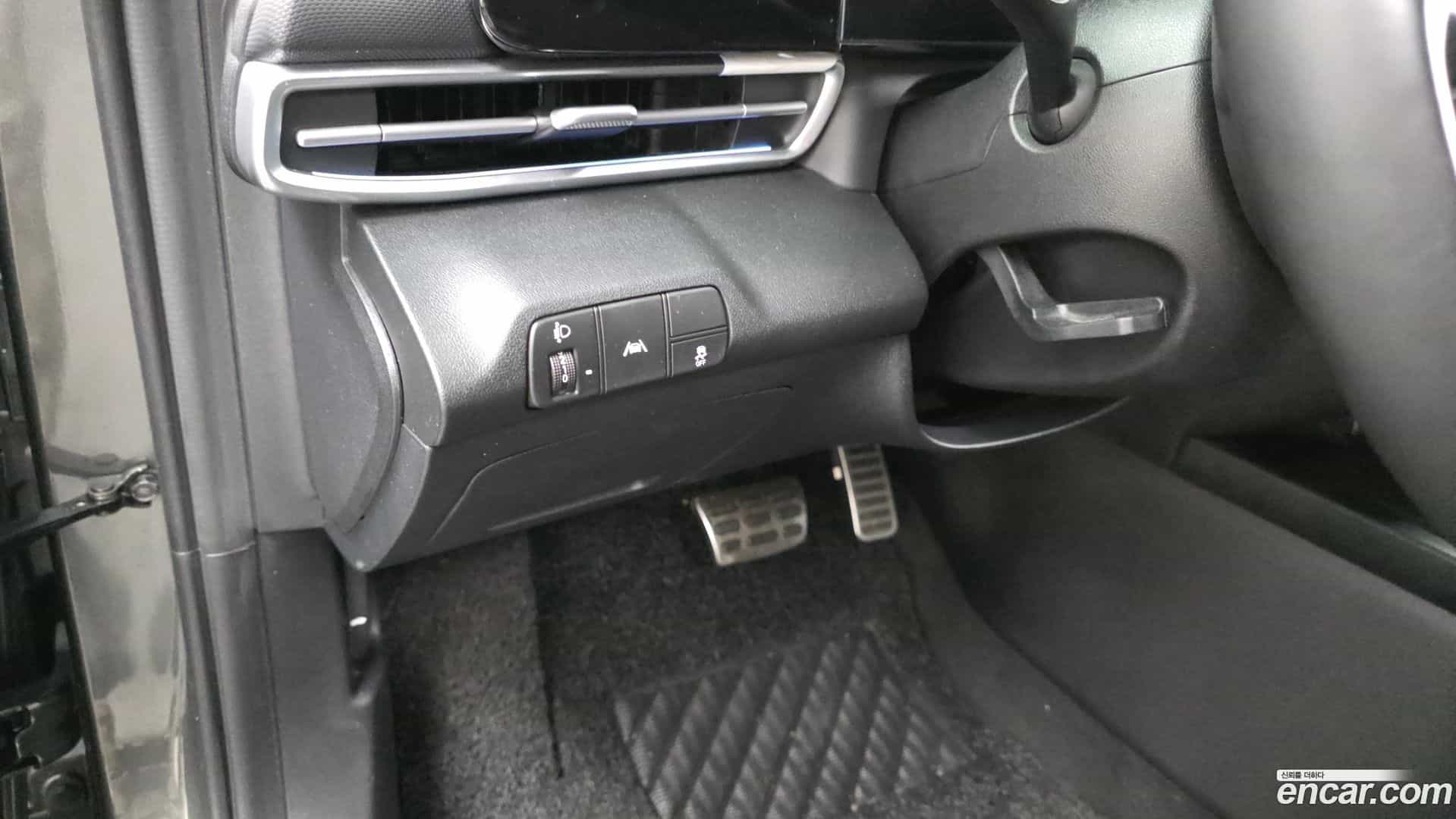 AVANTE Hyundai 2020.5-OPTION-022