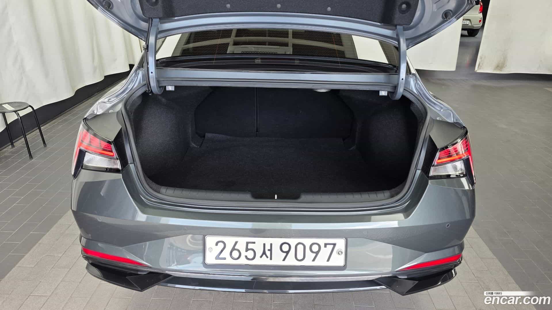 AVANTE Hyundai 2020.5-OPTION-024