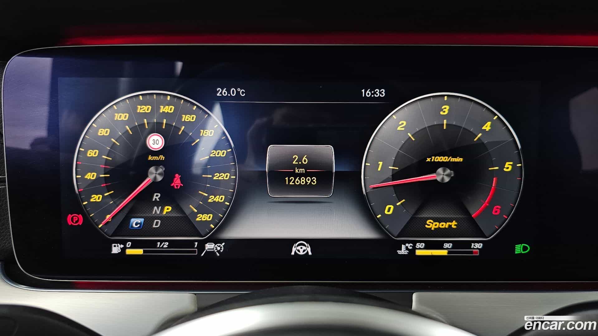 CLS-Class Mercedes-Benz 2018.11-INNER-008