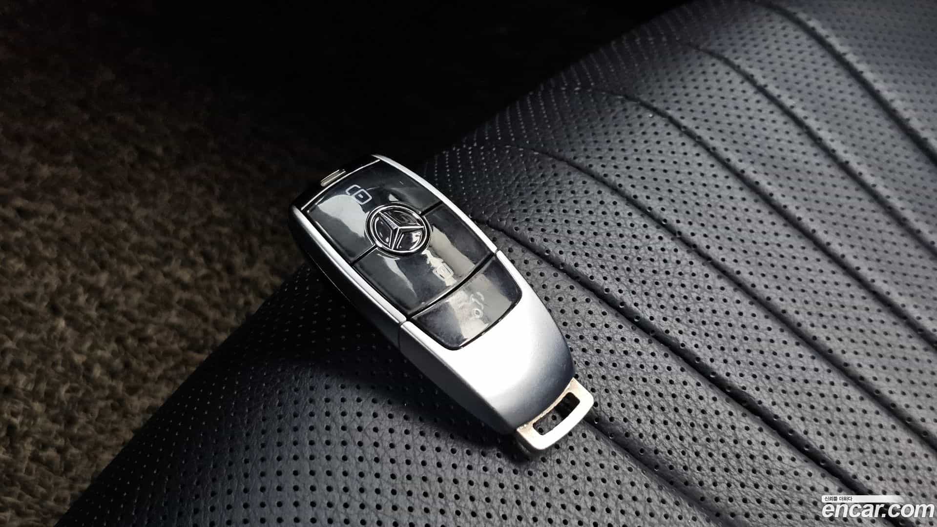CLS-Class Mercedes-Benz 2018.11-OPTION-042