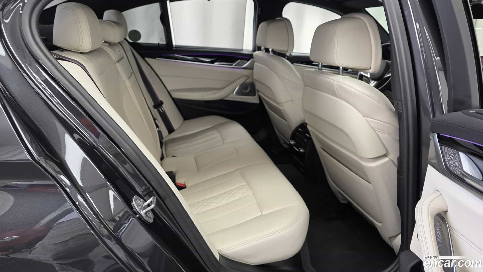 5-Series BMW 2022.10-OPTION-015
