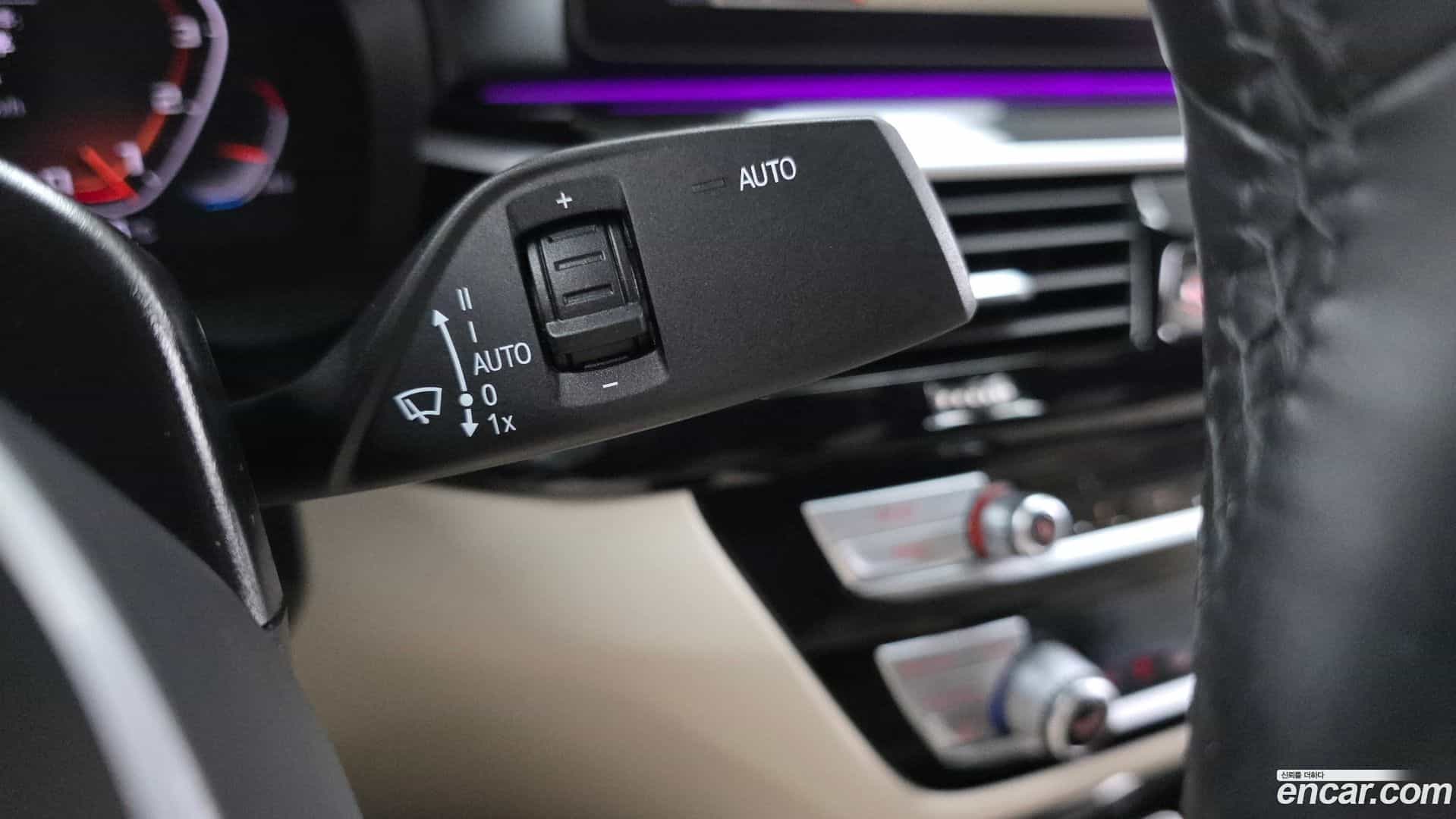 5-Series BMW 2022.10-OPTION-045
