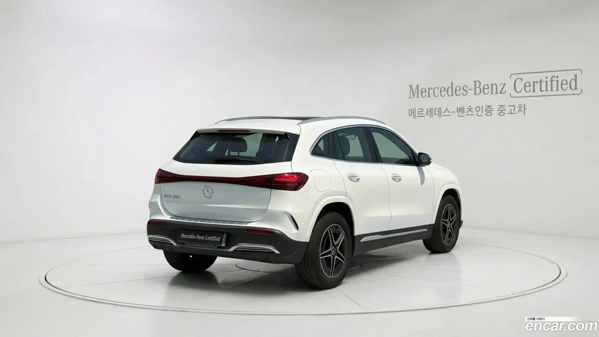 EQA Mercedes-Benz 2025.7-OUTER-002