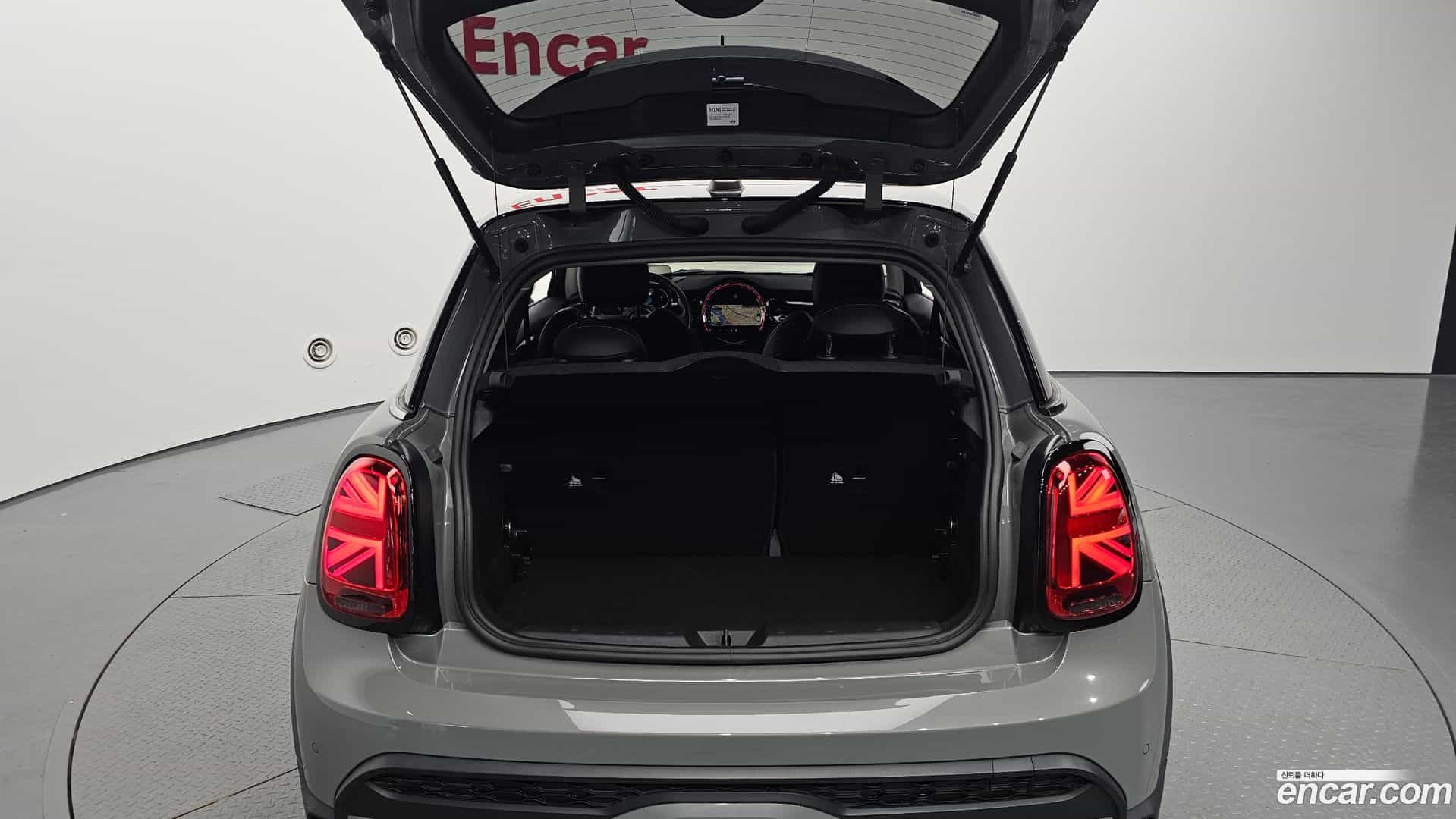 Cooper Mini 2021.11-OPTION-024